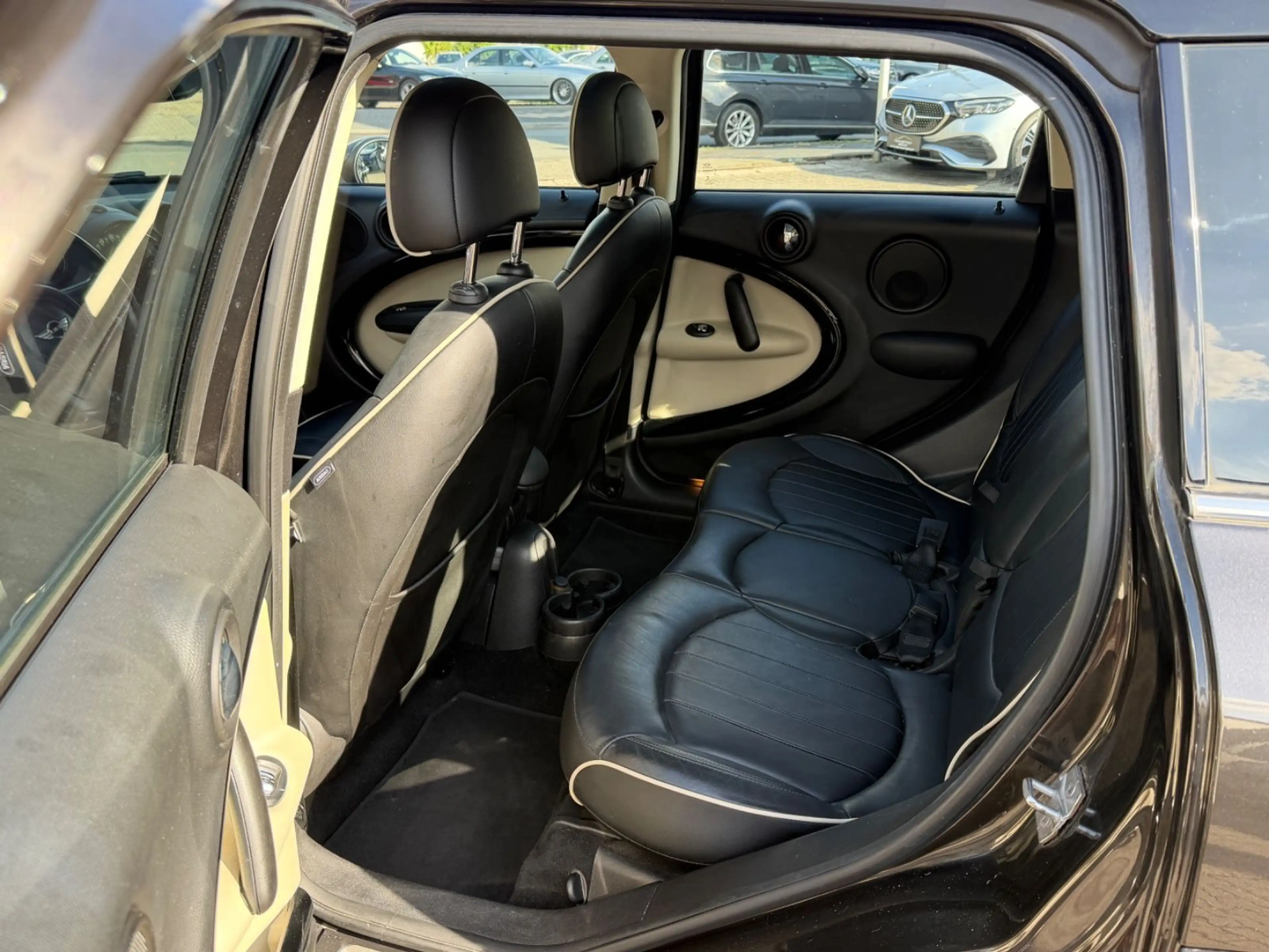 MINI Cooper D Countryman Cooper D Countryman Pano Leder Navi Automatik — photo 8