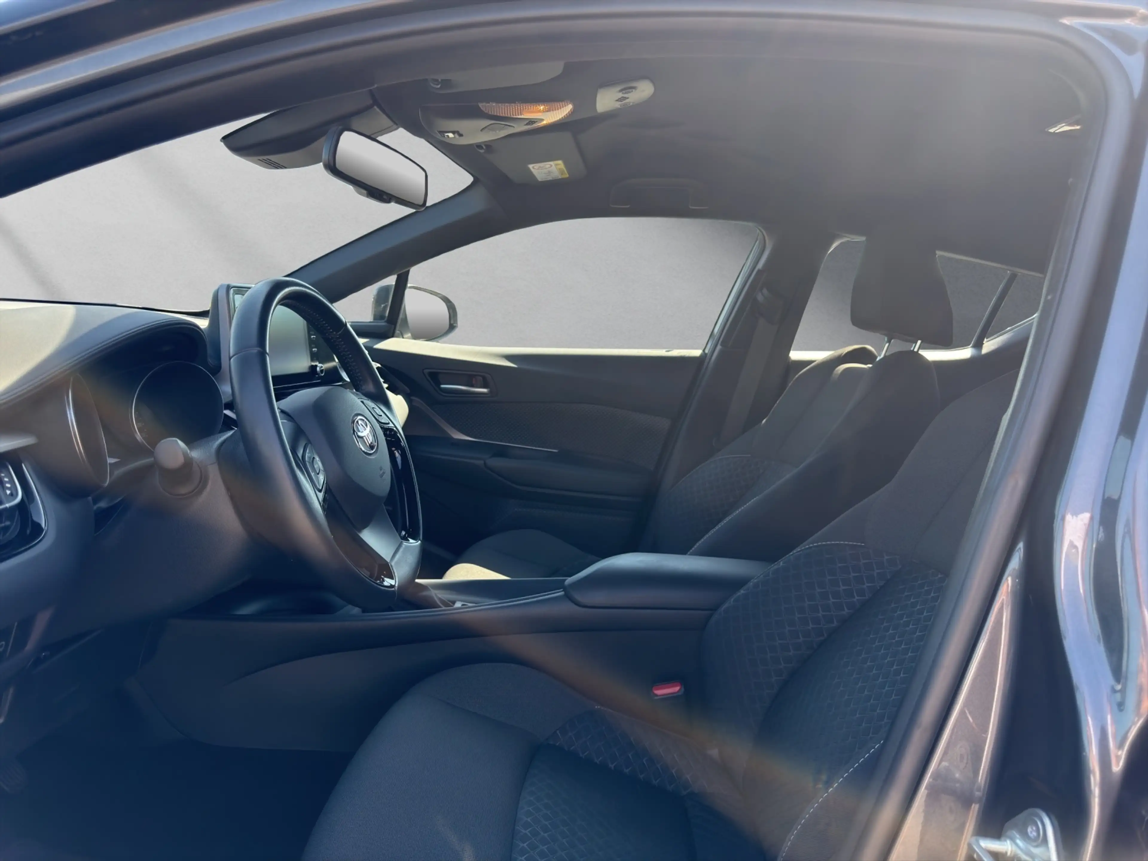 Toyota C-HR HYBRID BUSINESS EDITION*CARPLAY*TOP — photo 9