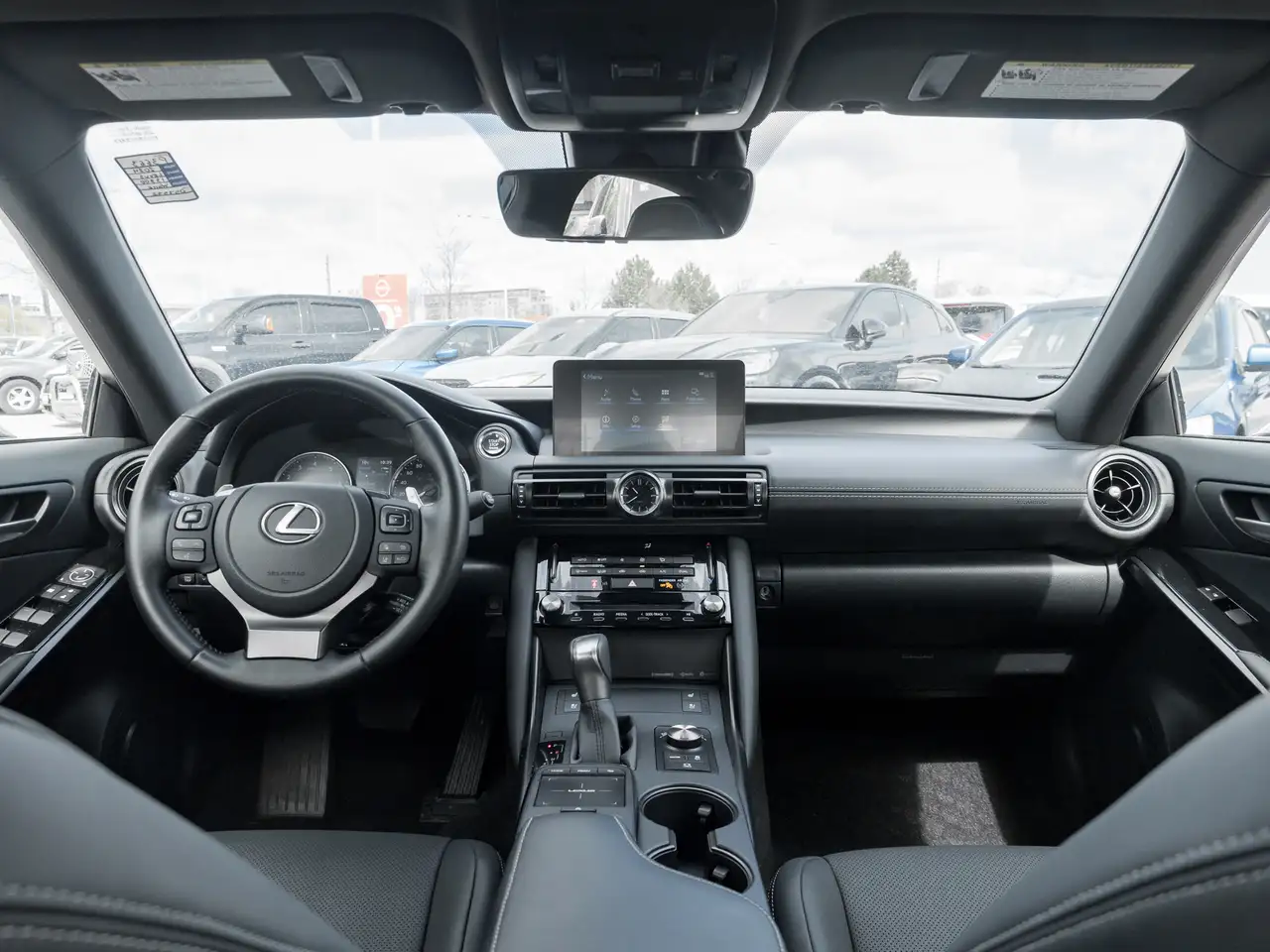 Lexus IS снимка Lexus IS