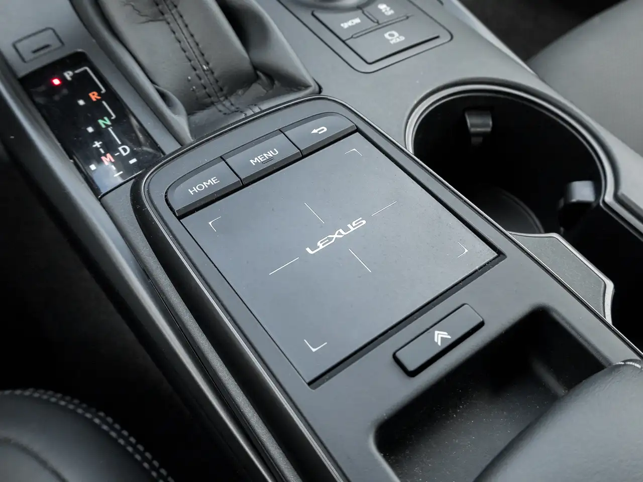 Lexus IS снимка Lexus IS