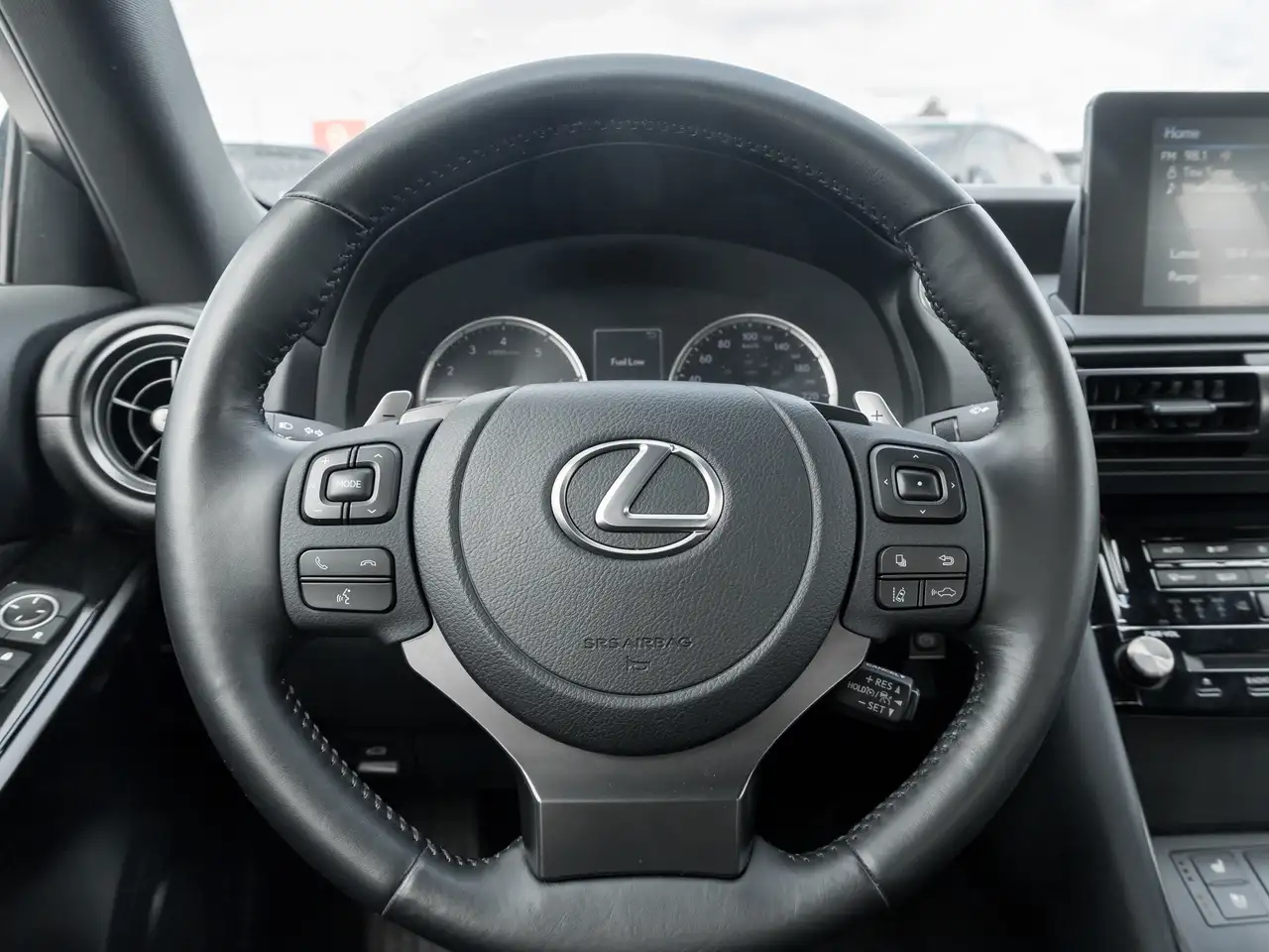 Lexus IS снимка Lexus IS