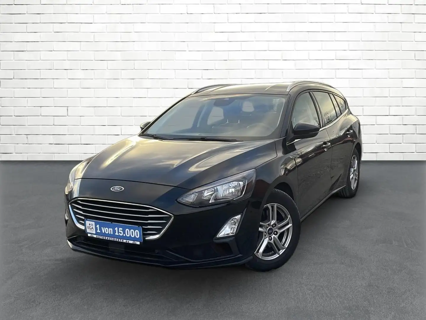 Ford Focus 1.5 EcoBlue Cool&Connect  *AUT*SHZ*NAVI* Schwarz - 2