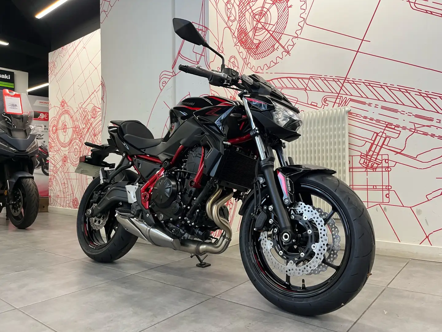 Kawasaki Z 650 Noir - 2