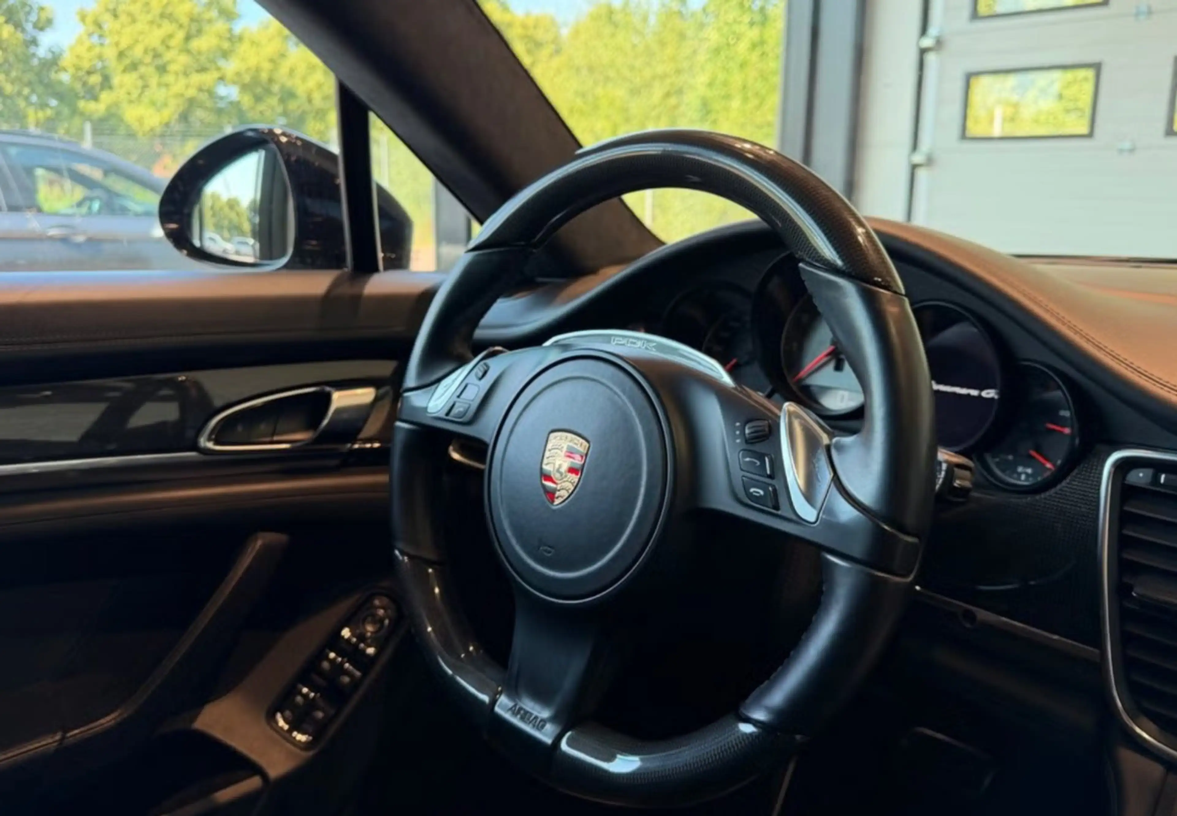 Porsche Panamera GTS — photo 8