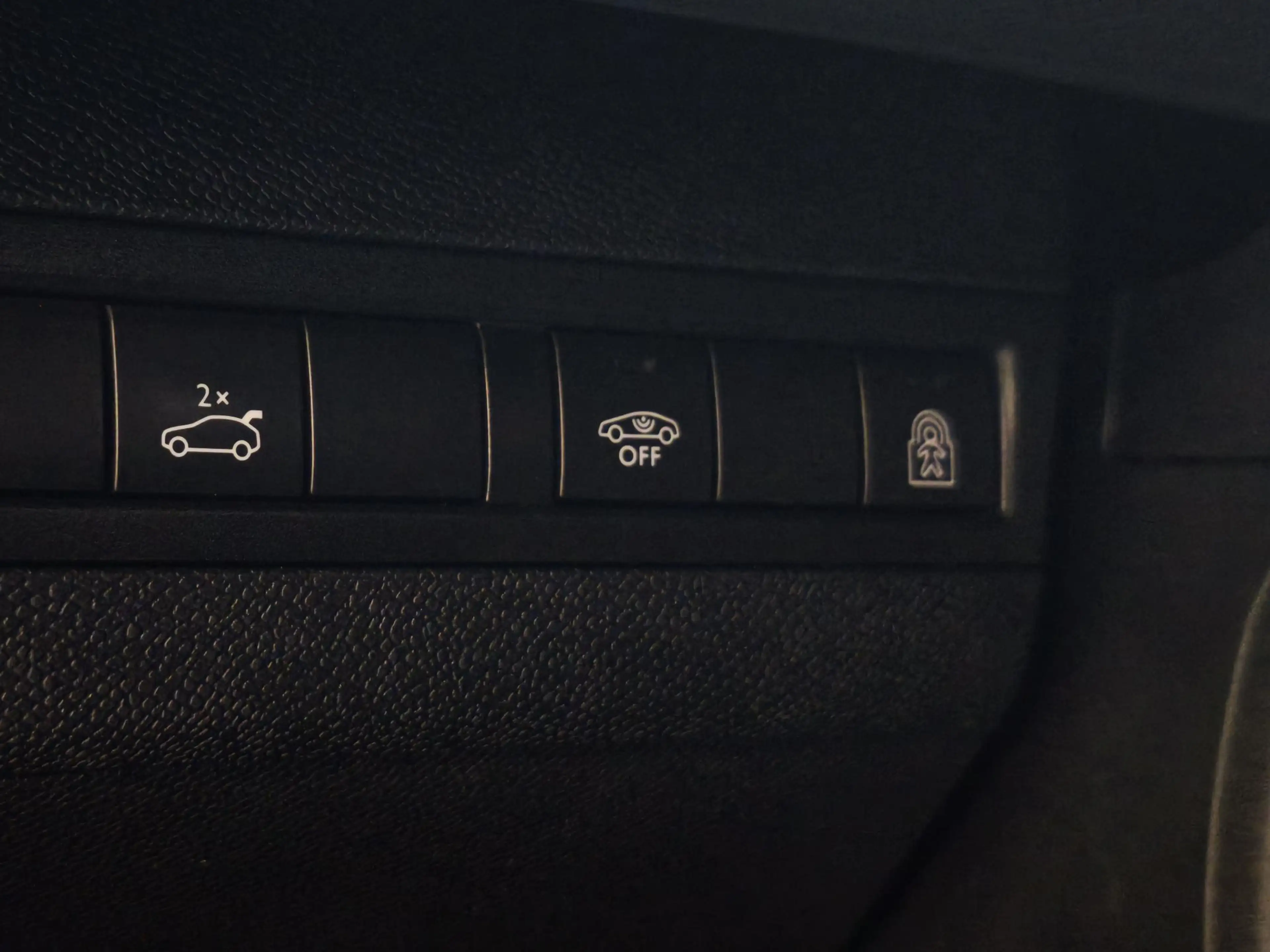 Peugeot 5008 1.6 e-THP GT-Line 7-Pers | Leder | Schuifdak | 360 — photo 23