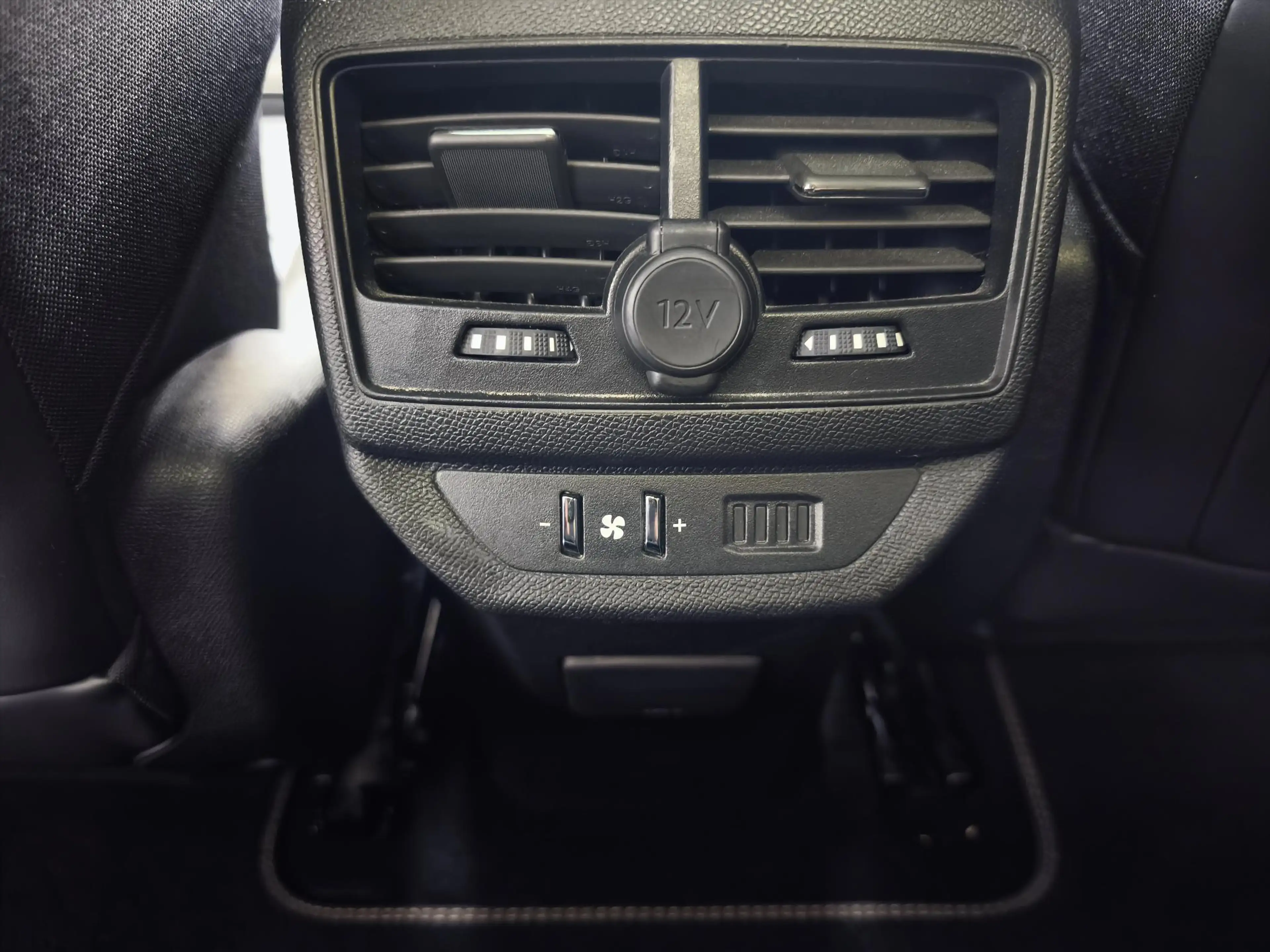 Peugeot 5008 1.6 e-THP GT-Line 7-Pers | Leder | Schuifdak | 360 — photo 27