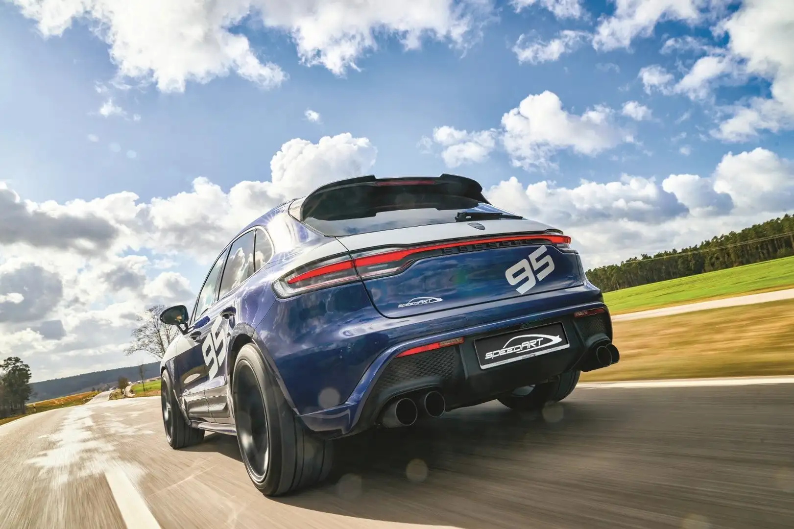 SpeedArt SP310-M auf Basis Porsche Macan III (2.Facelift) Blau - 2