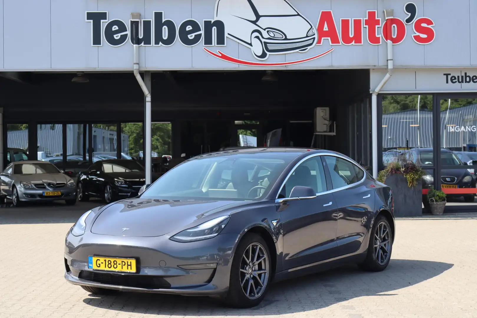 Tesla Model 3 Long Range AWD 75 kWh SOH 86%, Autopilot, Lederen Grijs - 1