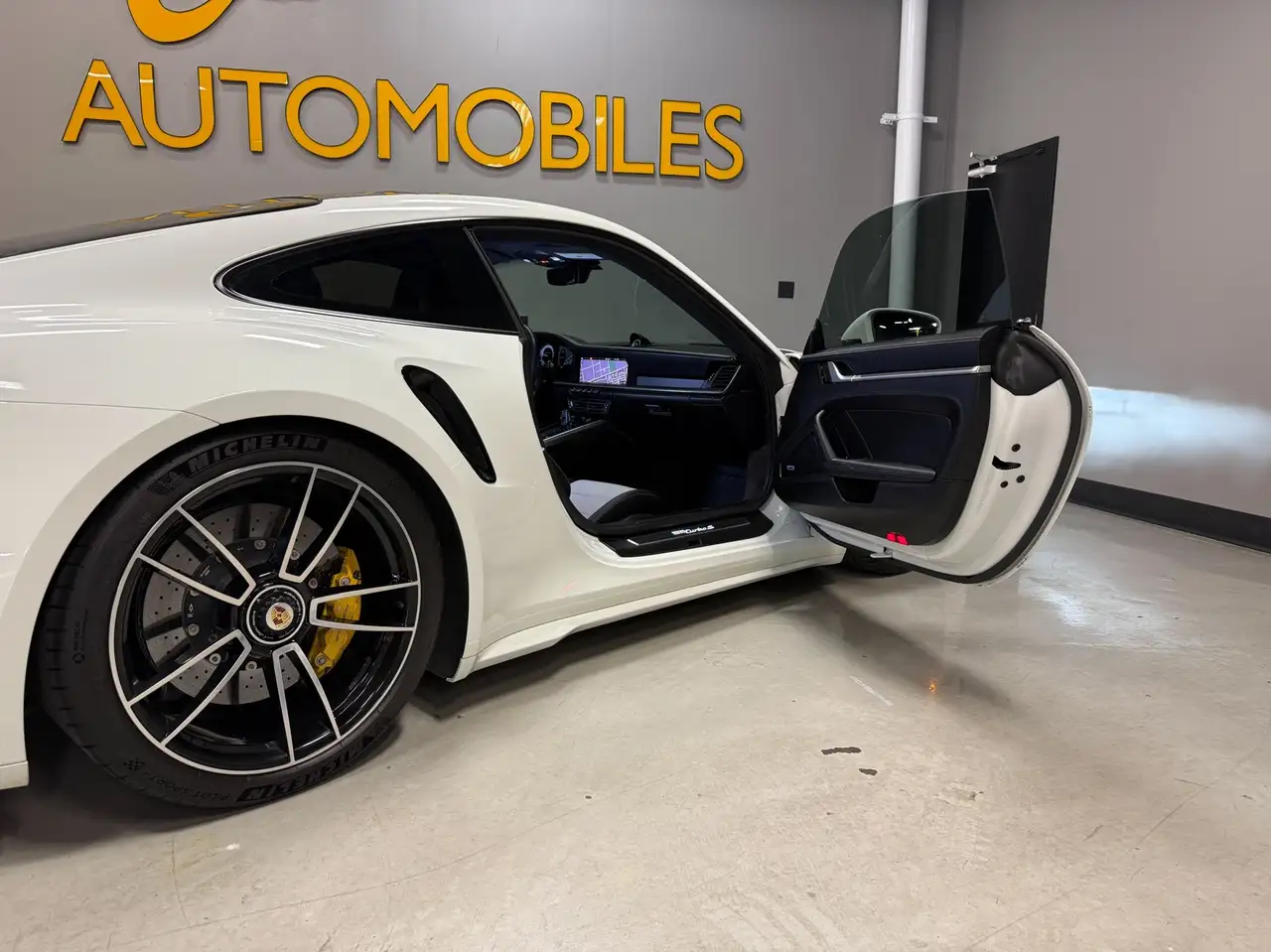 Porsche 911 снимка Porsche 911
