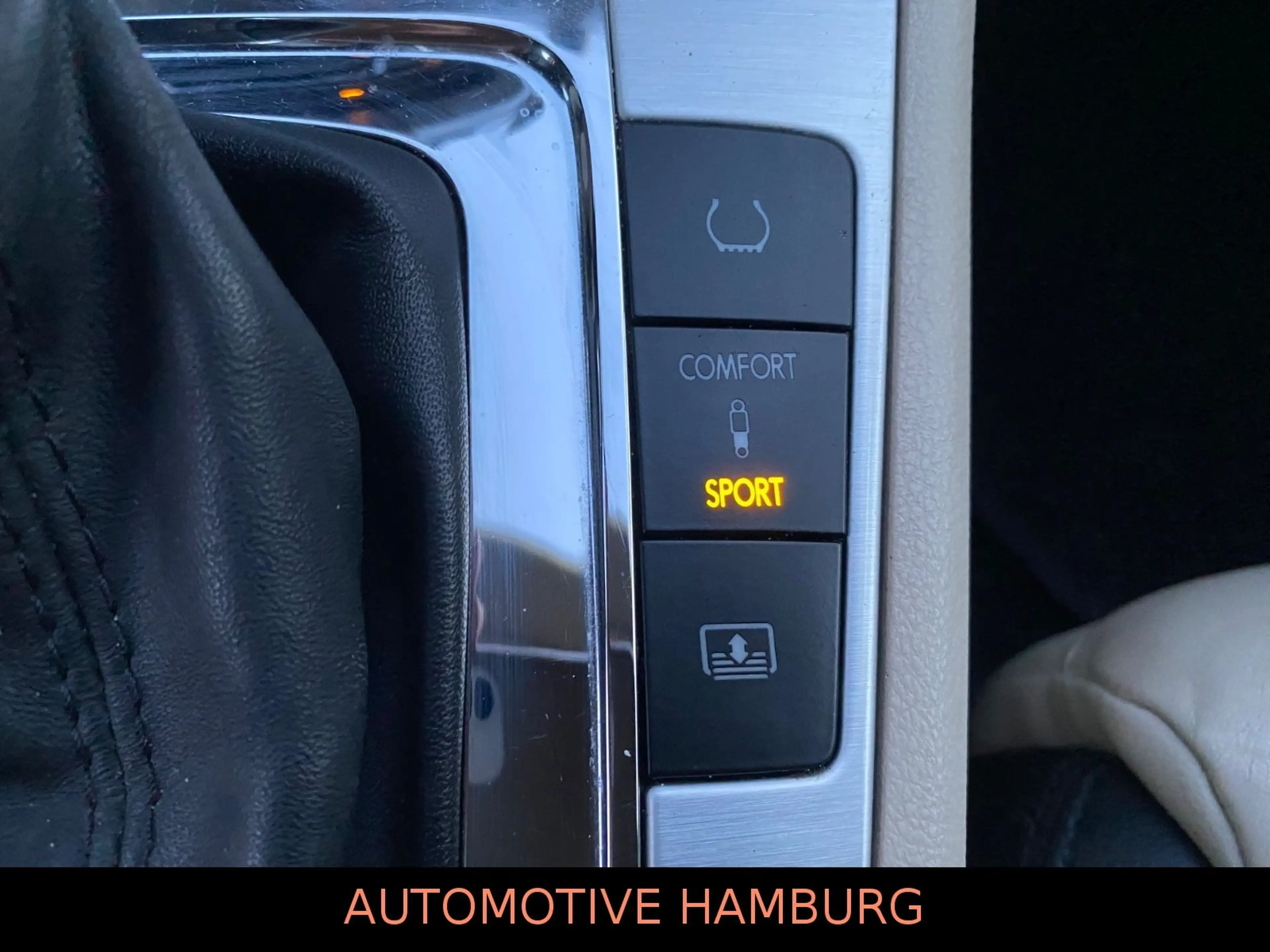 Volkswagen Passat CC 3.6 4M*Bi-Xenon*Leder*NAVI*Pano*StHZ — photo 32