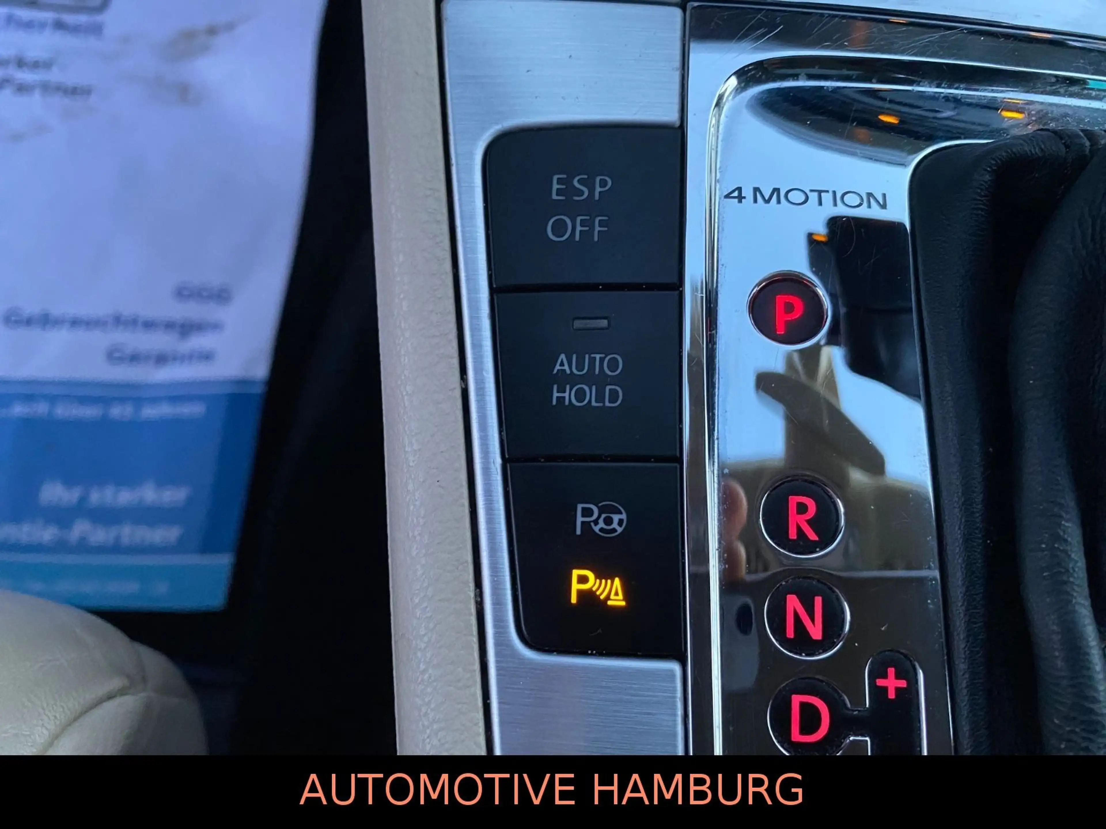 Volkswagen Passat CC 3.6 4M*Bi-Xenon*Leder*NAVI*Pano*StHZ — photo 31