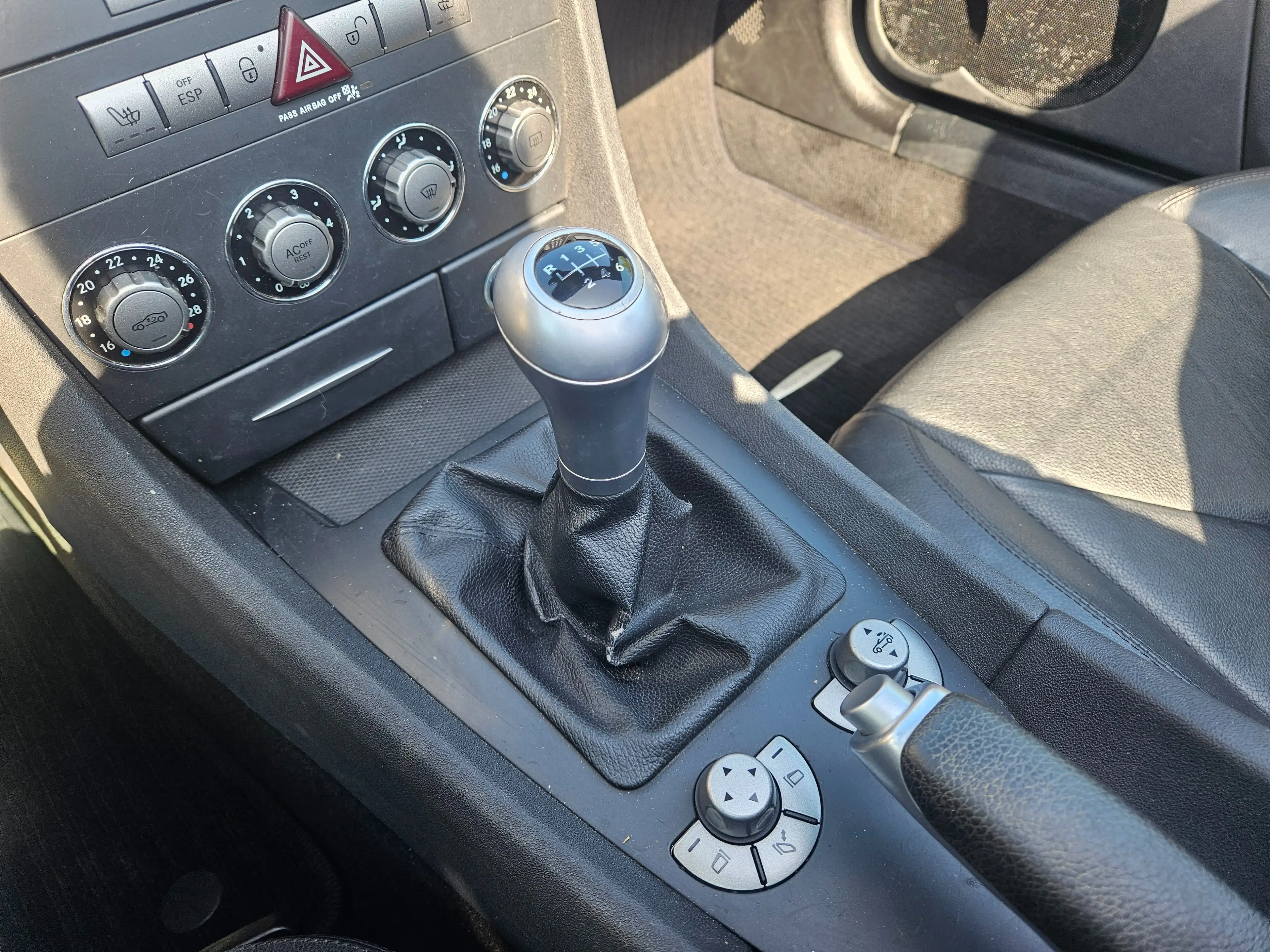 Mercedes-Benz SLK 200 SLK 200 Kompressor ATM 107tkm mit Rechnung — photo 11