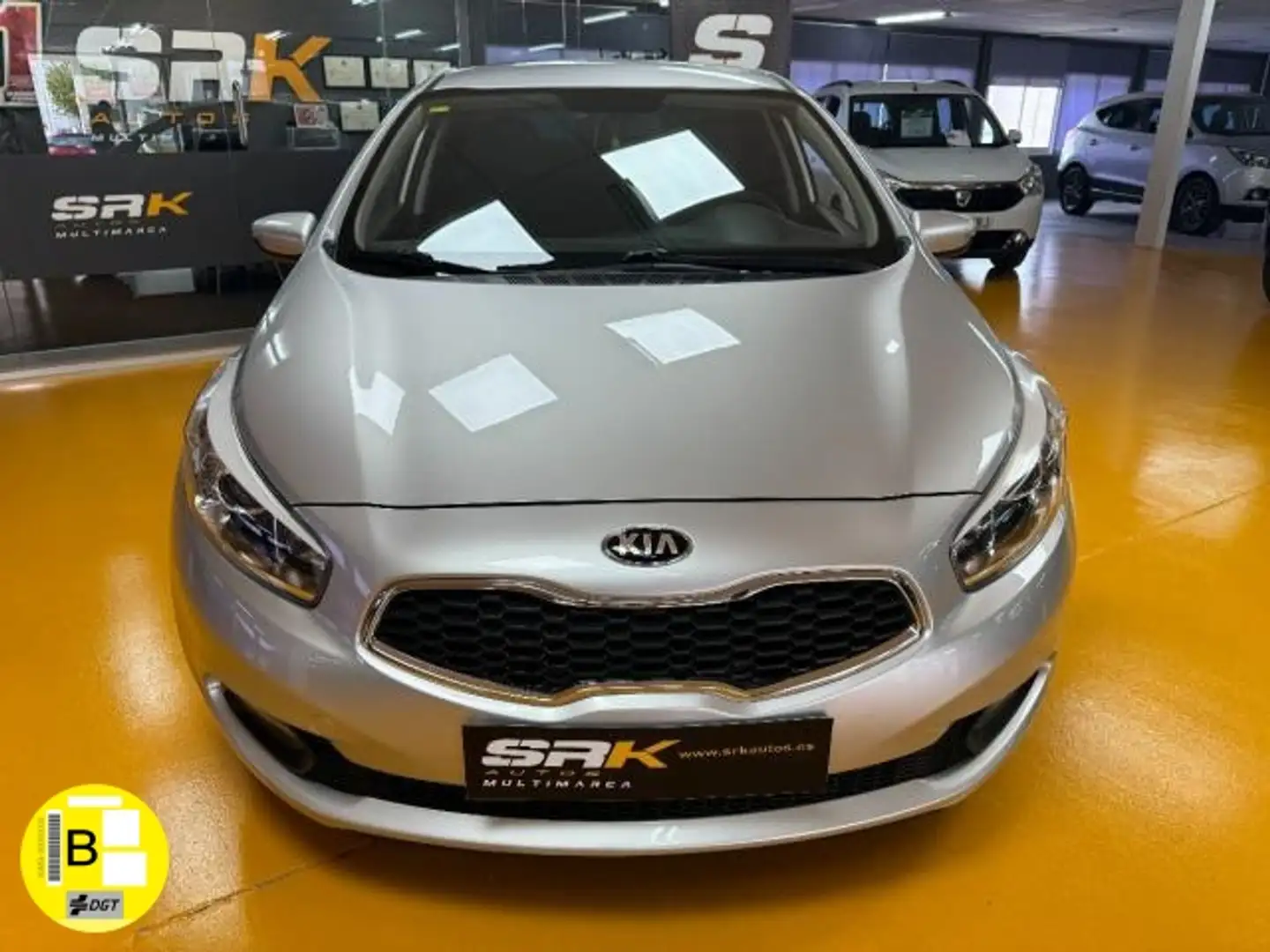 Kia Ceed / cee'd 1.4CRDI WGT Concept 90 Argent - 2