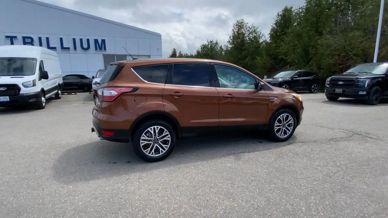Ford Escape photo Ford Escape