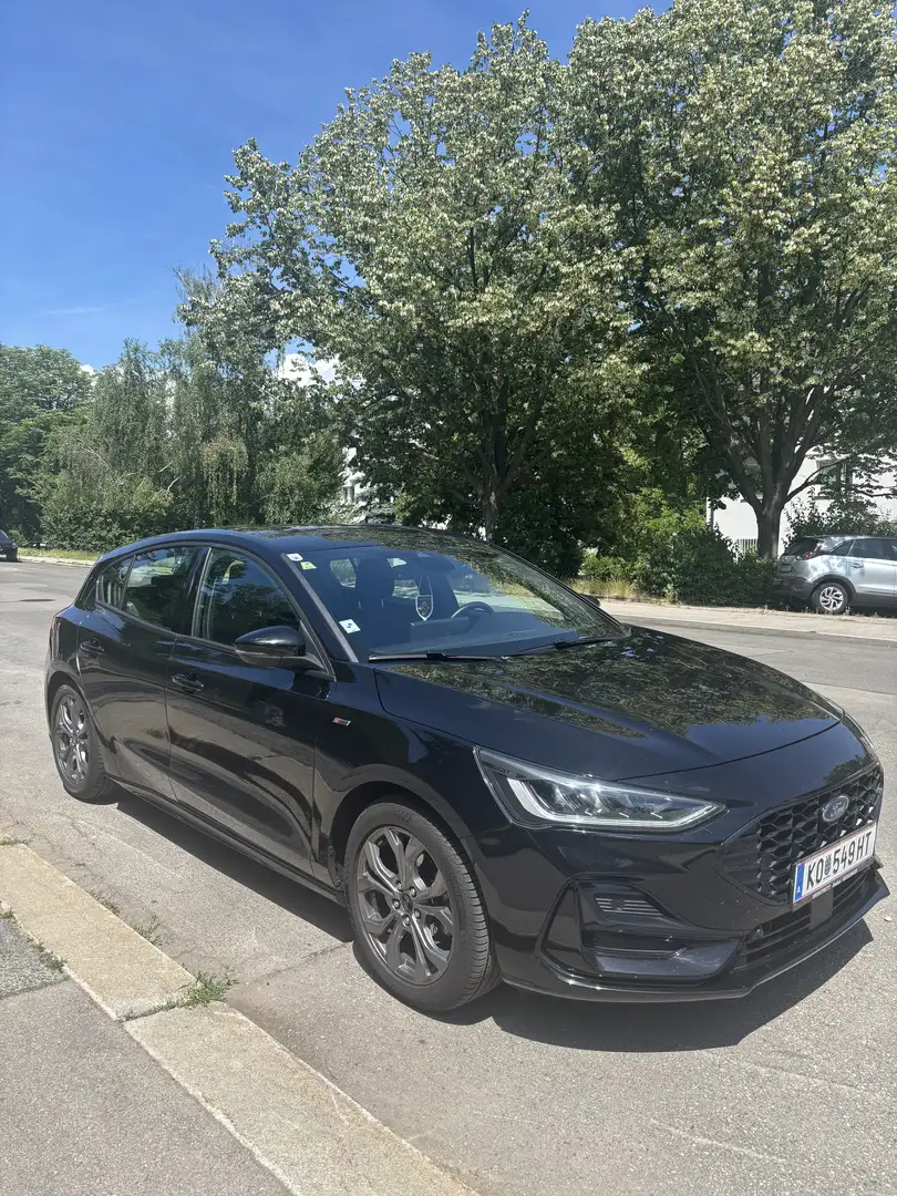 Ford Focus ST-Line Schwarz - 2
