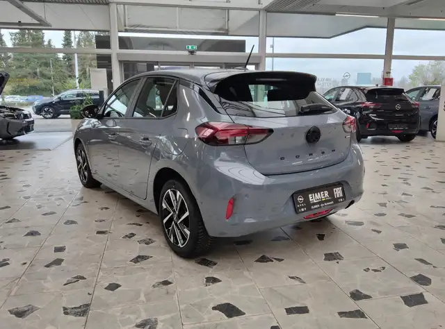 Opel Corsa view 5