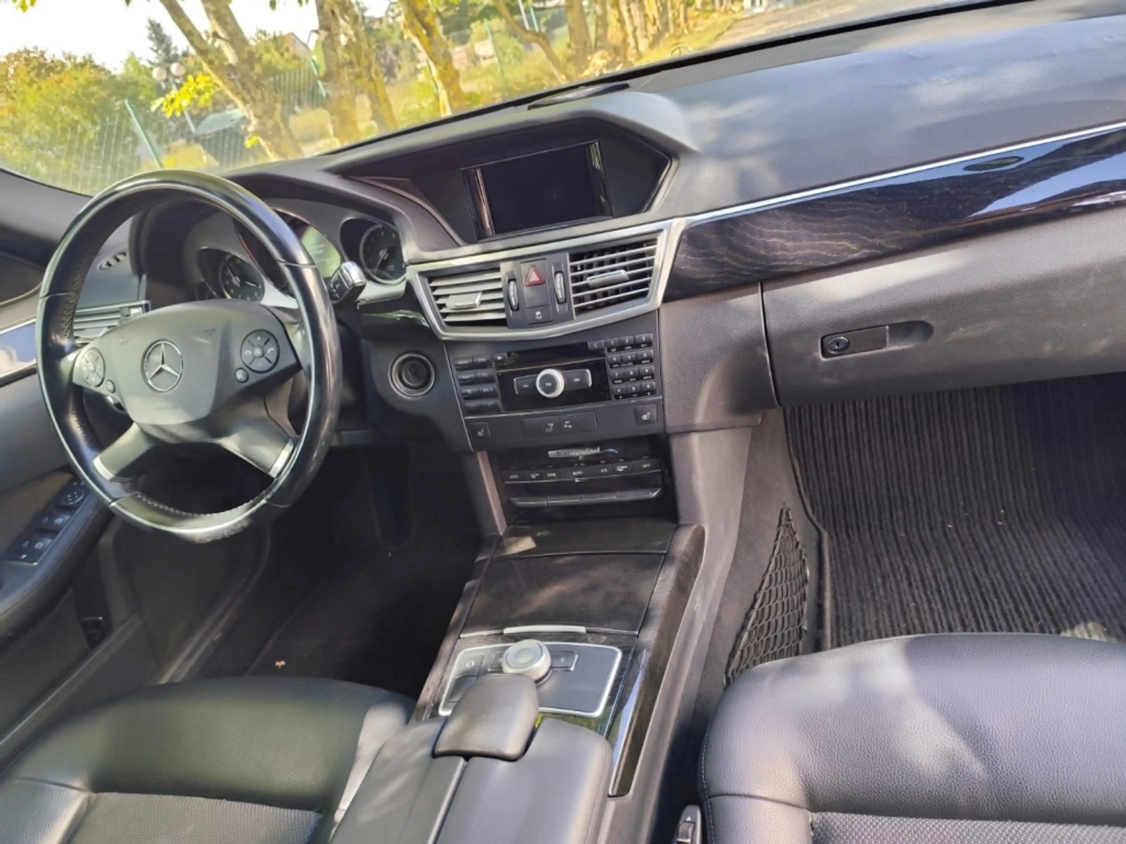 Mercedes-Benz E 350 CGI Avantgarde BE T ACC AHK ExportHändler — photo 5
