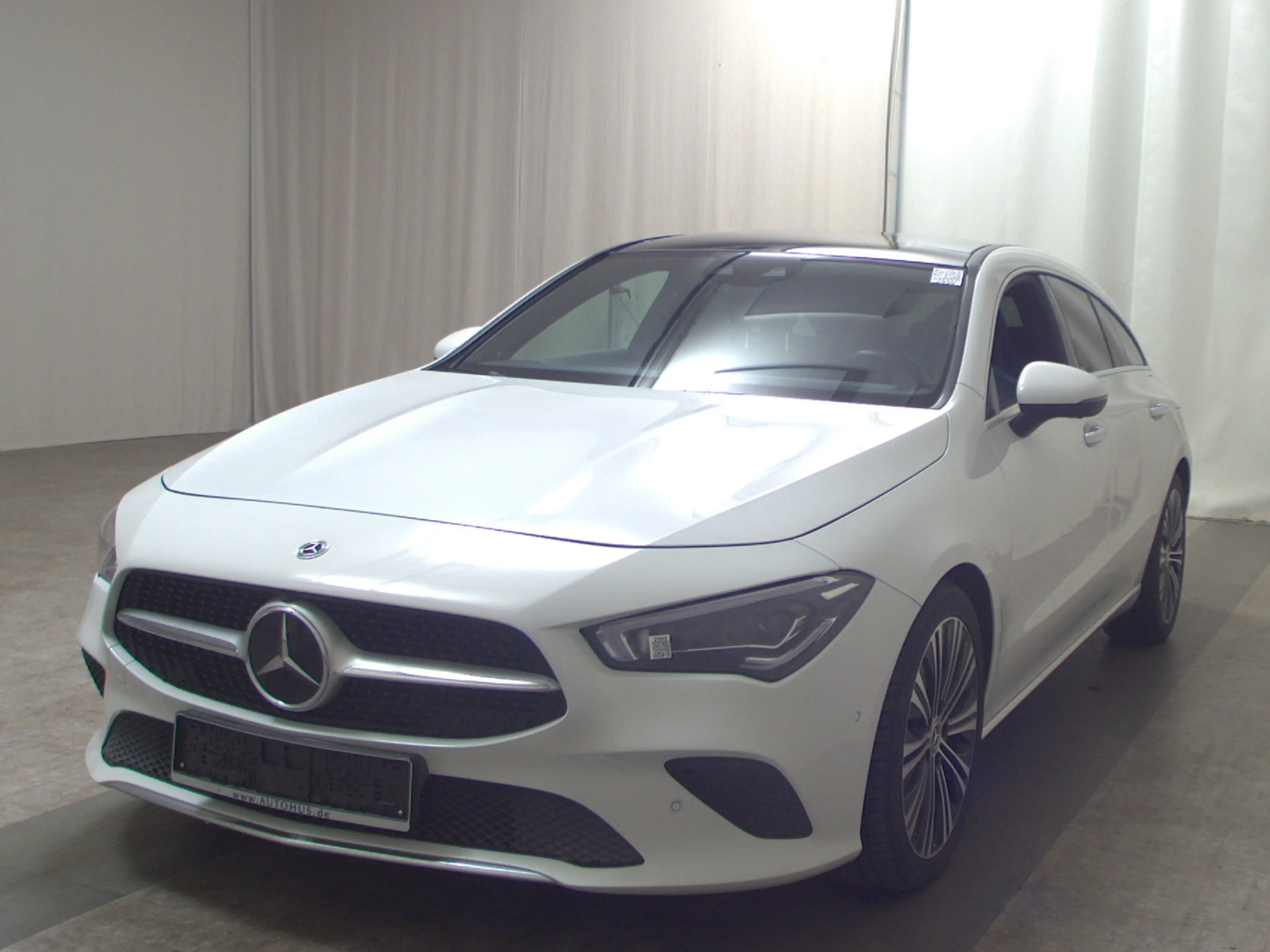 Mercedes-Benz CLA 220 d SB Progressive Navi MB-LED MBUX Pano — photo 2