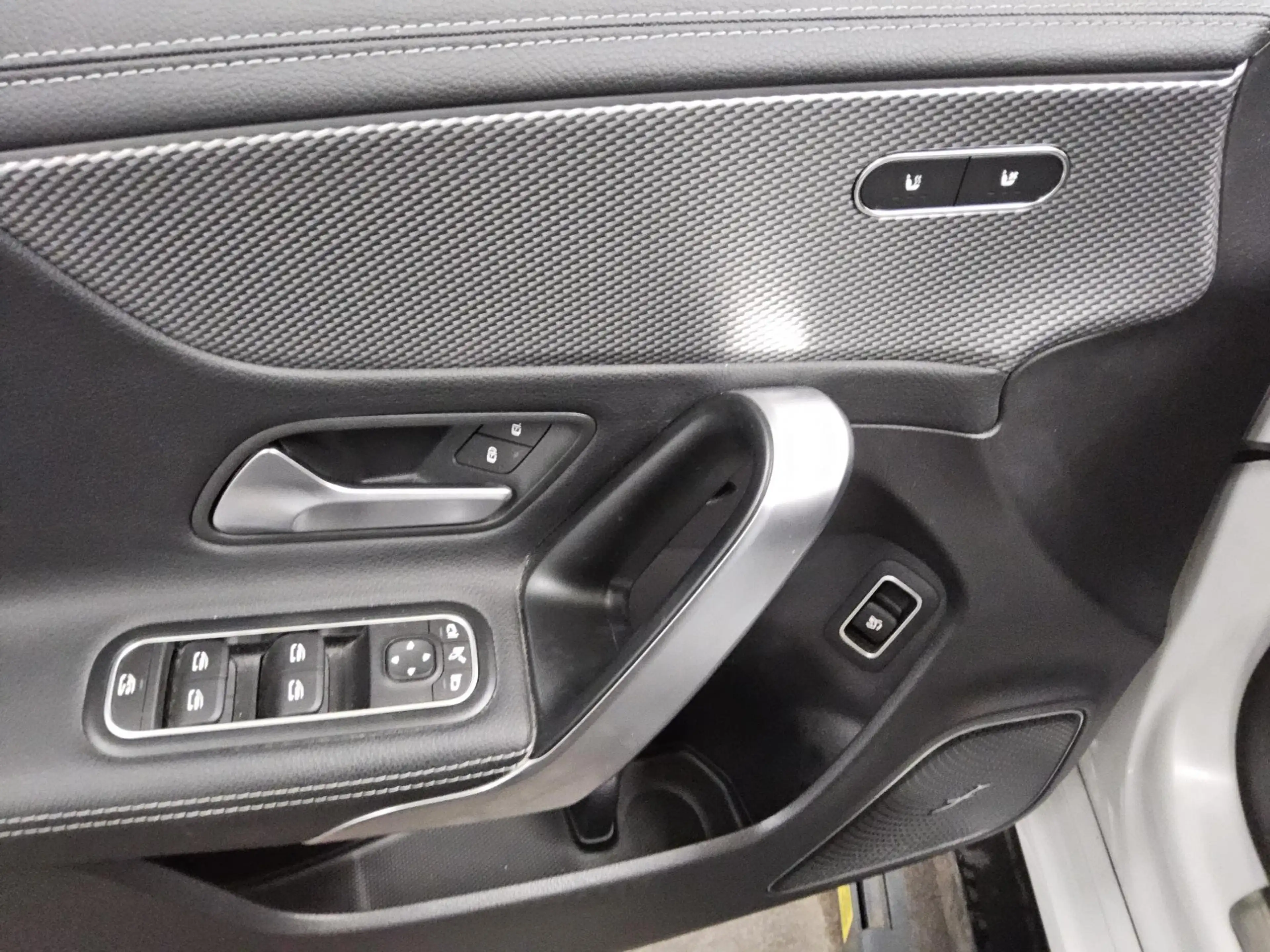 Mercedes-Benz CLA 220 d SB Progressive Navi MB-LED MBUX Pano — photo 10
