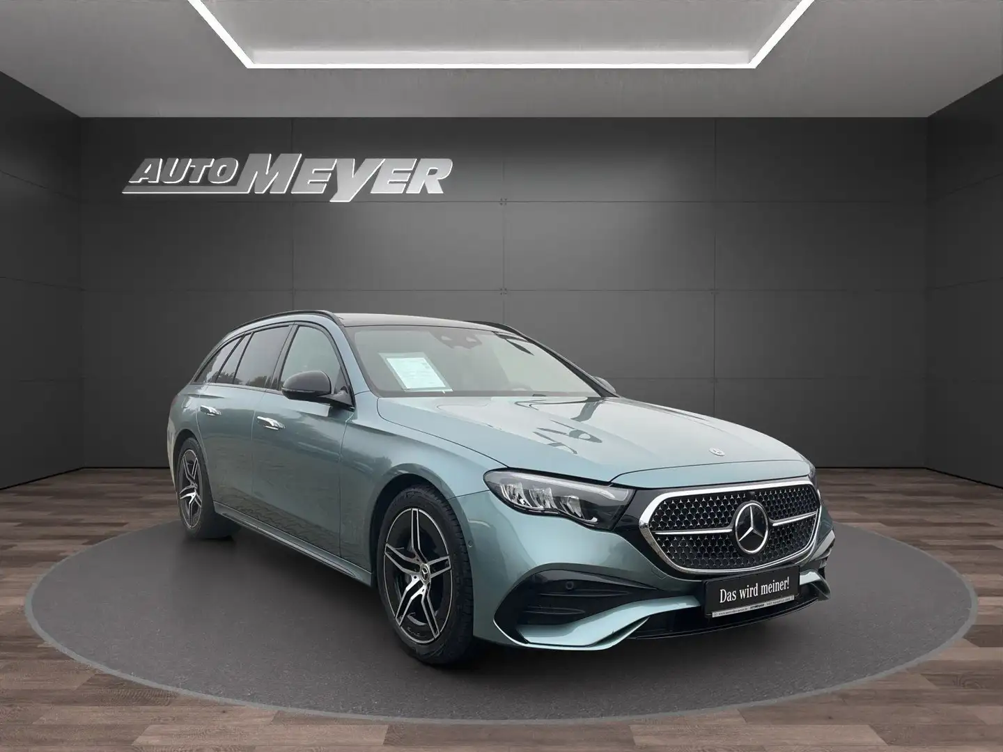 Mercedes-Benz E 300 de T AMG+PANO+AHK+SUPERSCREEN+FAHRASSI+BUR Argent - 2