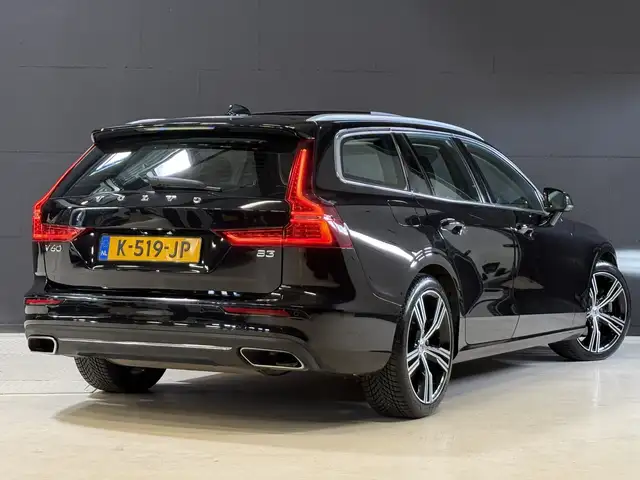 Volvo V60 view 15