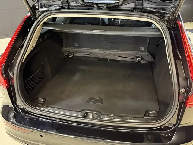 Volvo V60 view 16