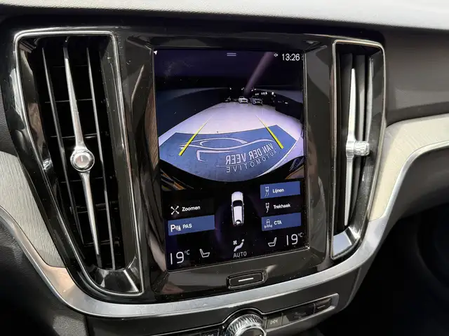 Volvo V60 view 19