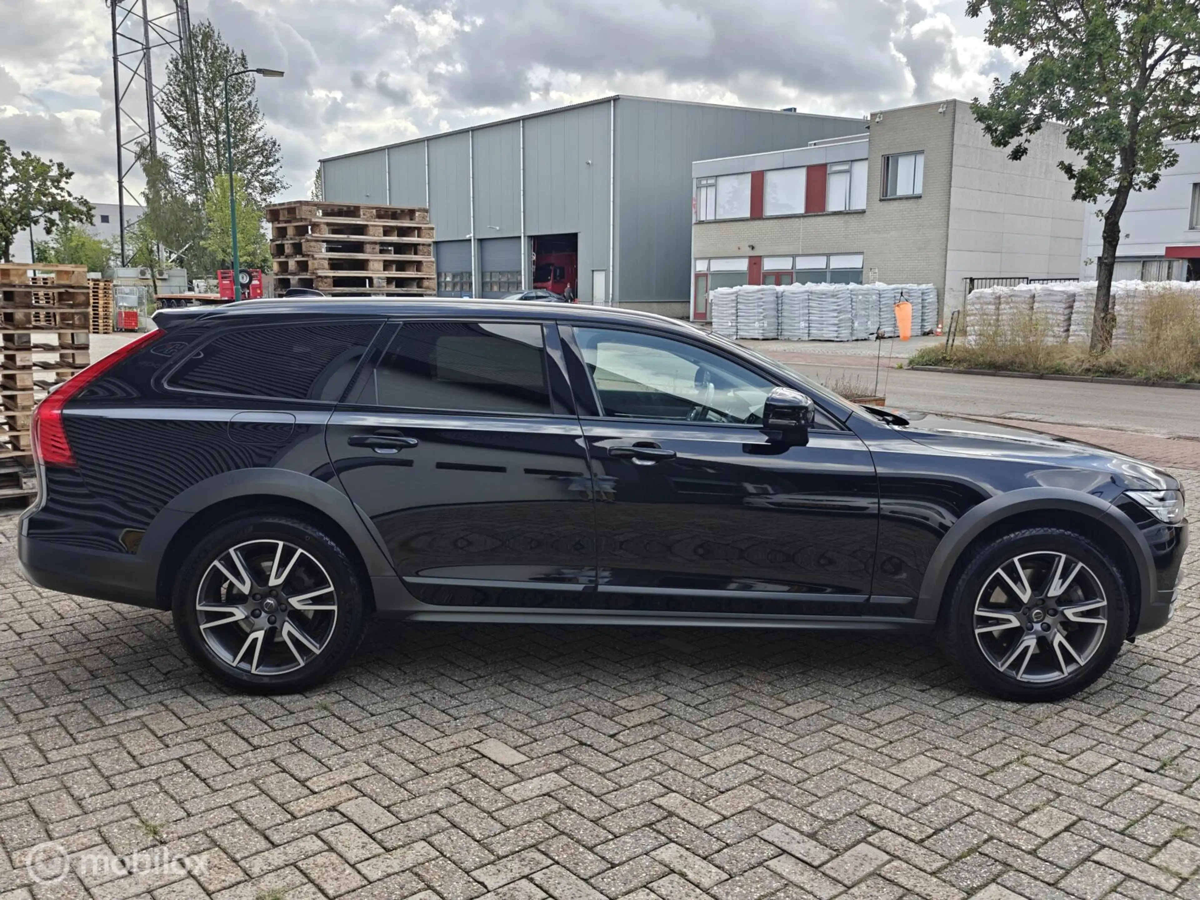 Volvo V90 Cross Country 2.0 T5 AWD Pro Volleder El. Panorama — photo 4