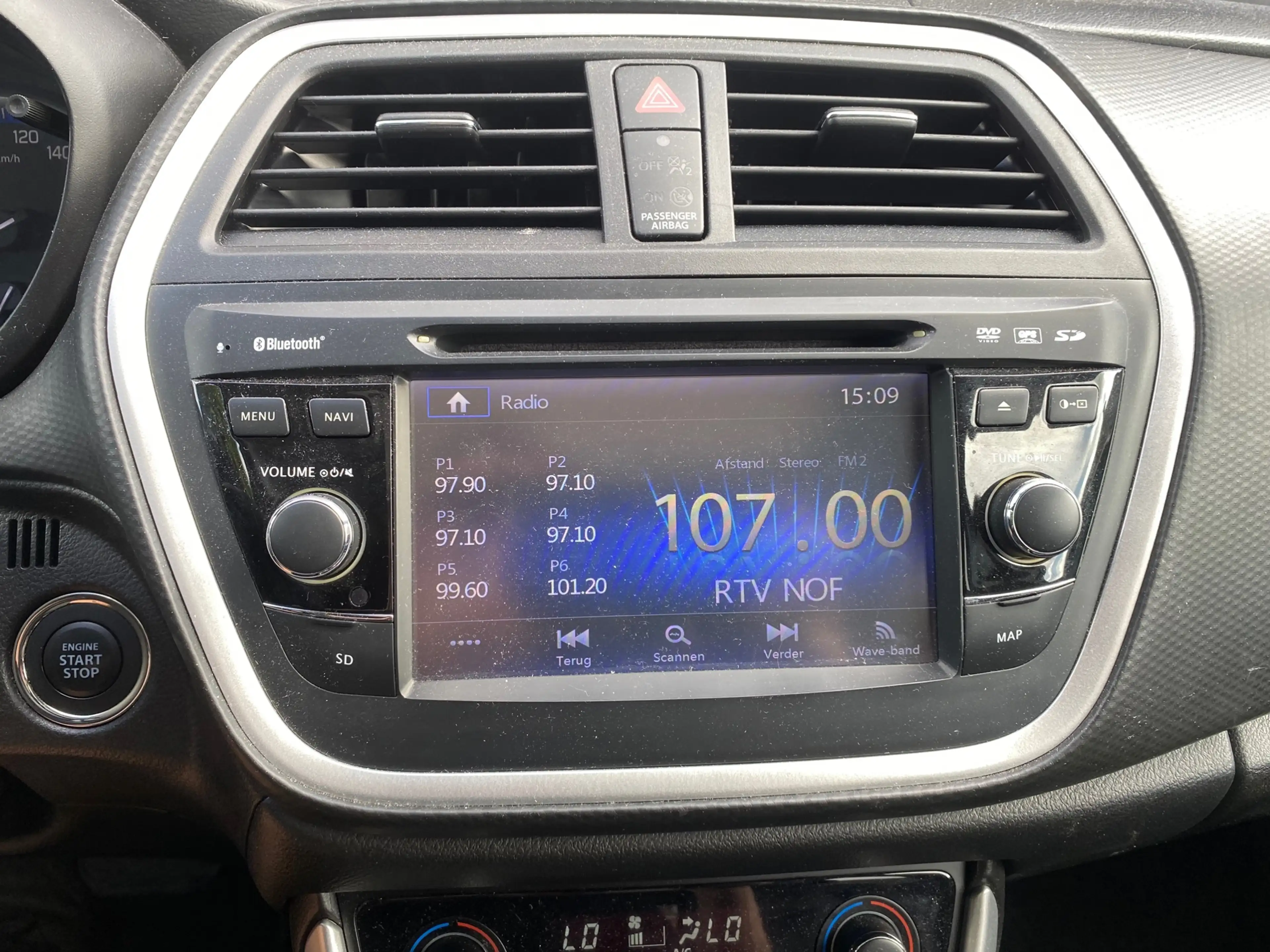Suzuki SX4 S-Cross 1.6 High Executive — photo 9