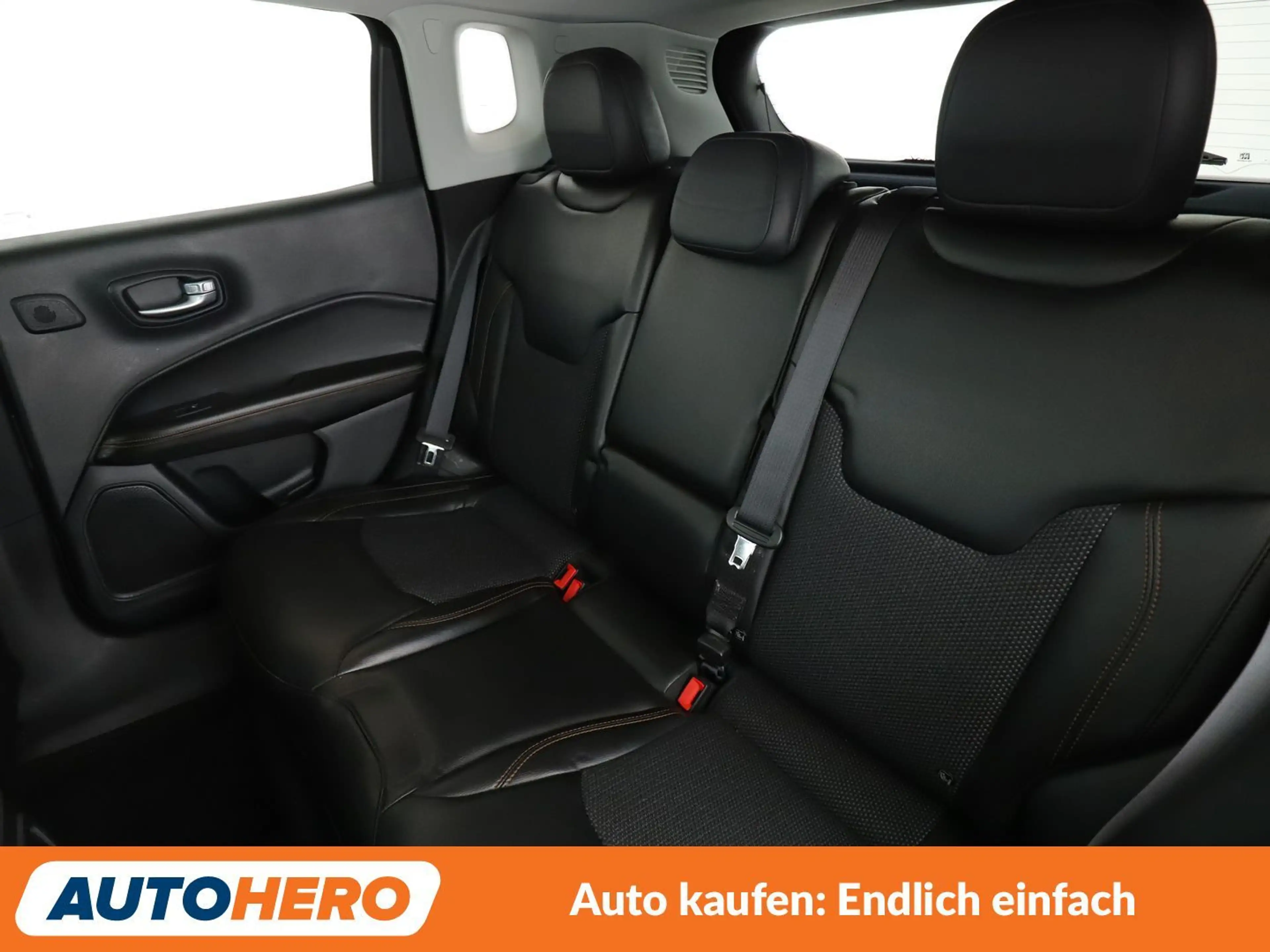 Jeep Compass 1.4 M-Air Limited 4WD Aut.*NAVI*SPUR*XENON* — photo 14