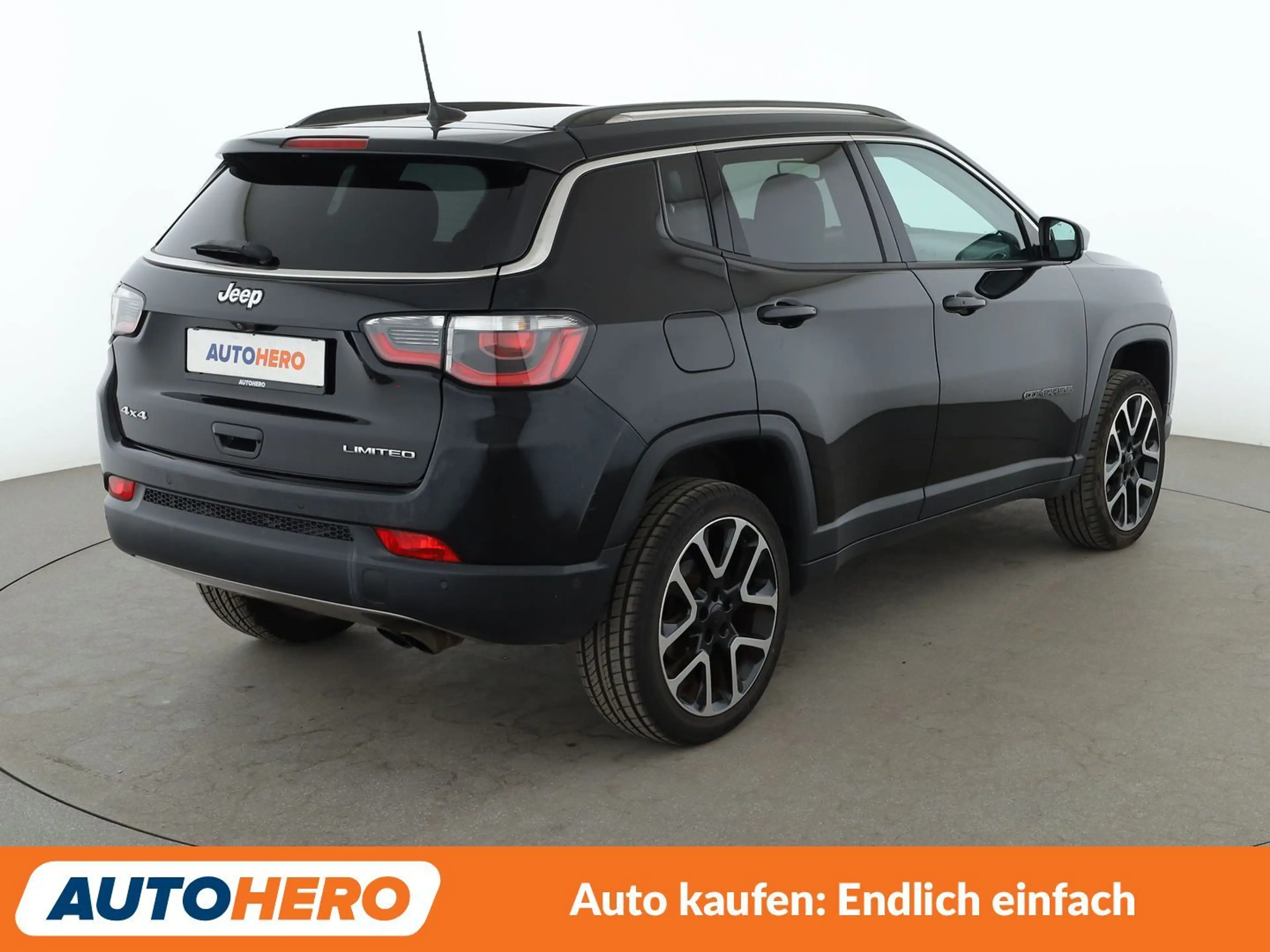 Jeep Compass 1.4 M-Air Limited 4WD Aut.*NAVI*SPUR*XENON* — photo 6