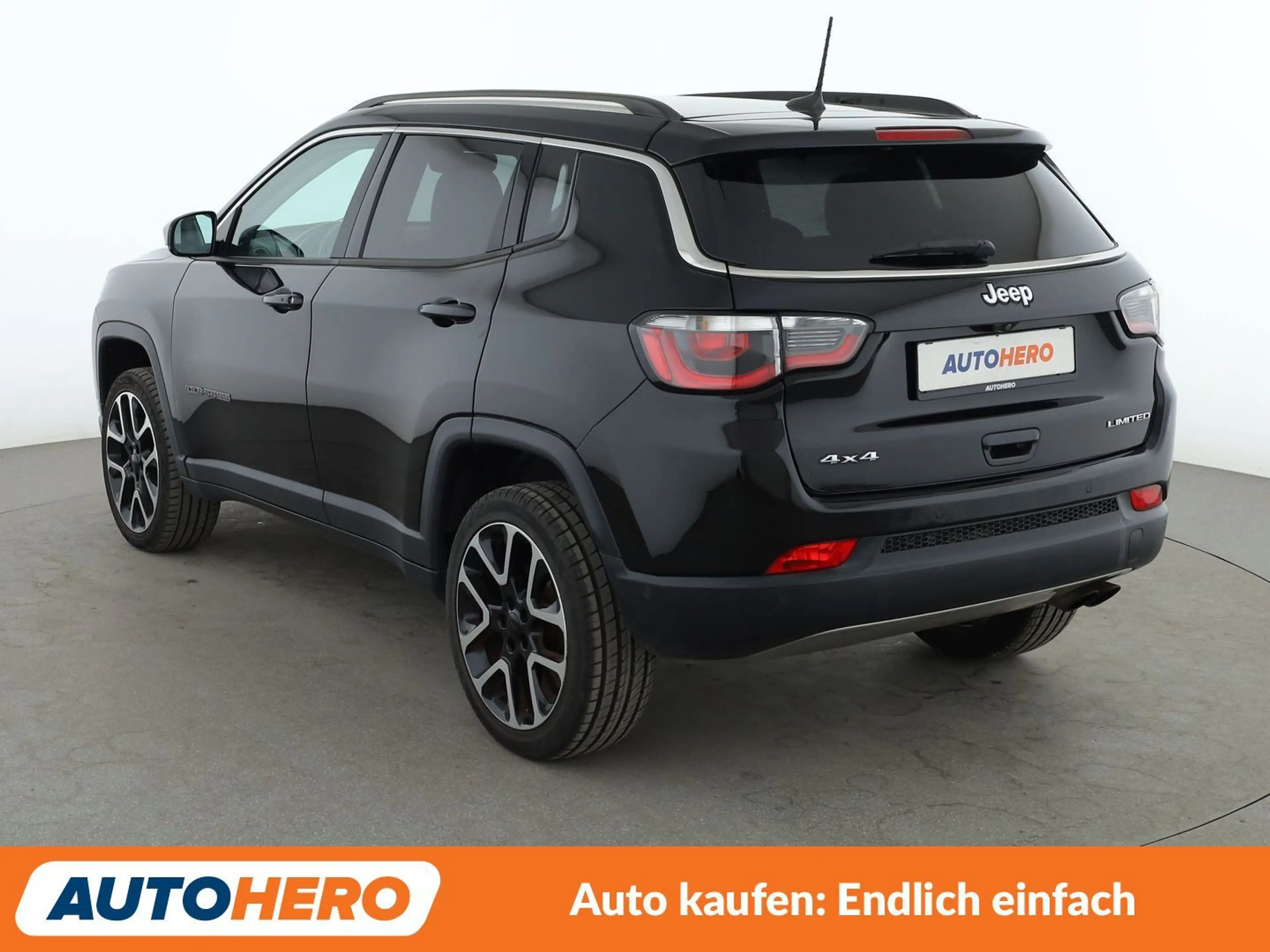 Jeep Compass 1.4 M-Air Limited 4WD Aut.*NAVI*SPUR*XENON* — photo 4