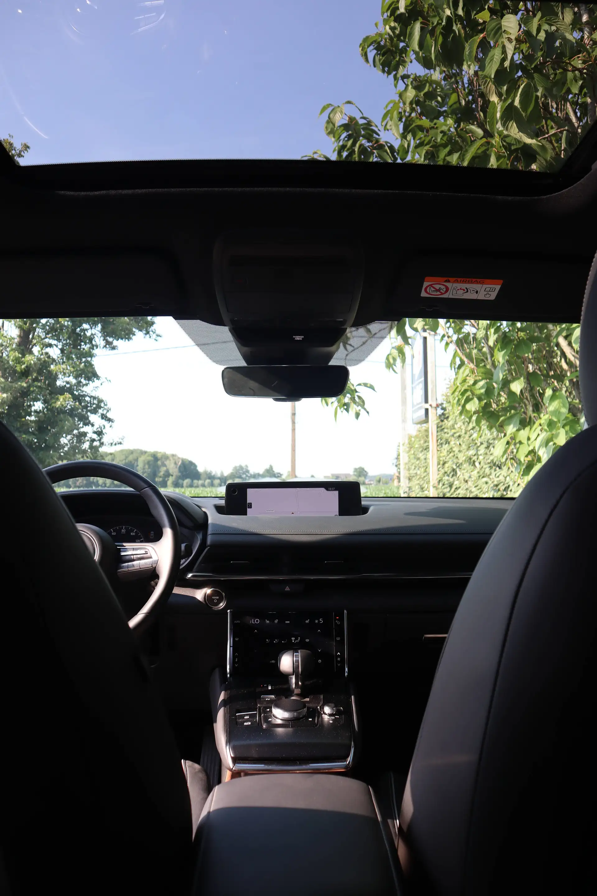 Mazda MX-30 MX-30 17.8 kWh e-SKYACTIV R-EV Makoto (125kW) — photo 7