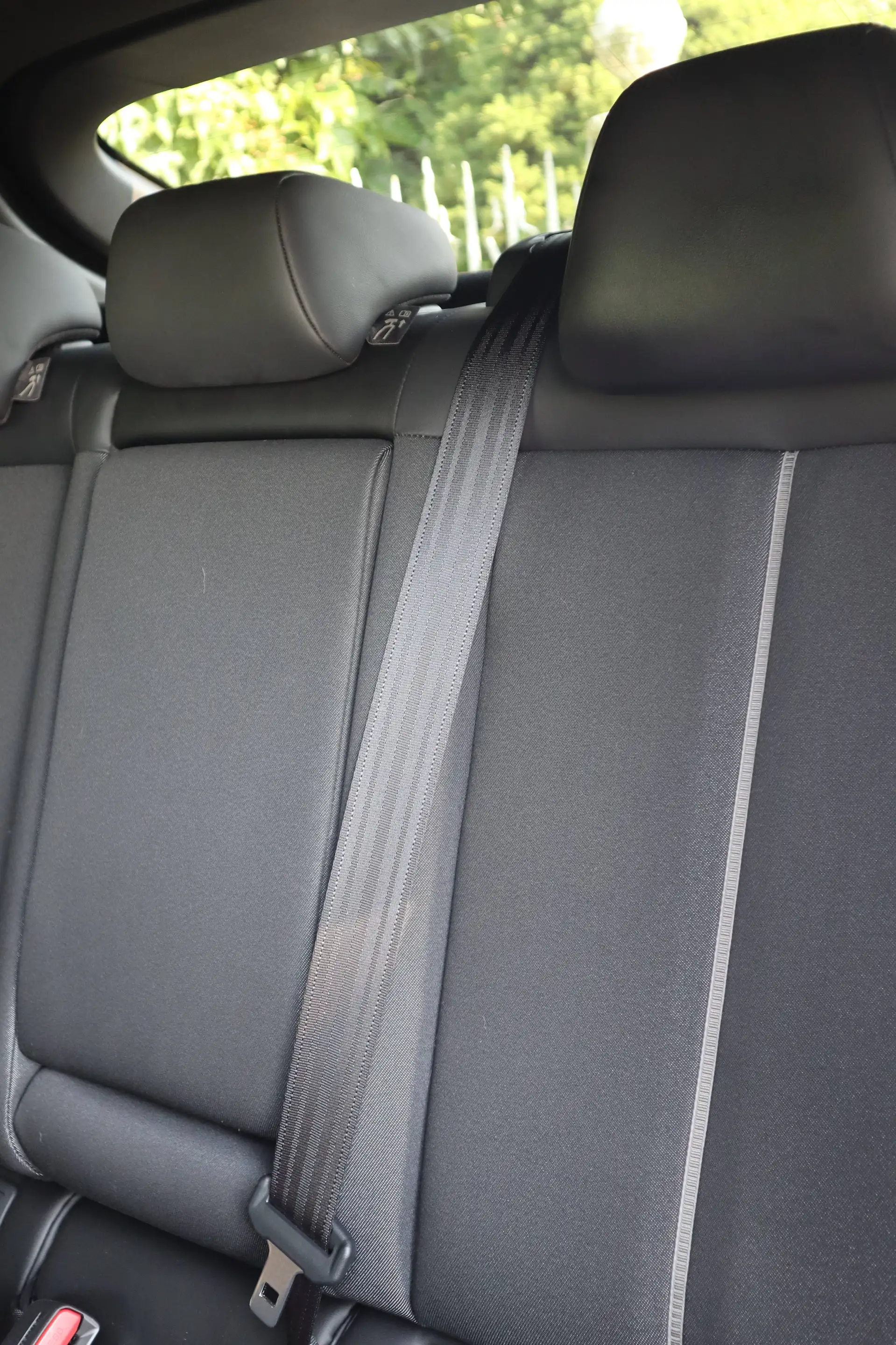 Mazda MX-30 MX-30 17.8 kWh e-SKYACTIV R-EV Makoto (125kW) — photo 15