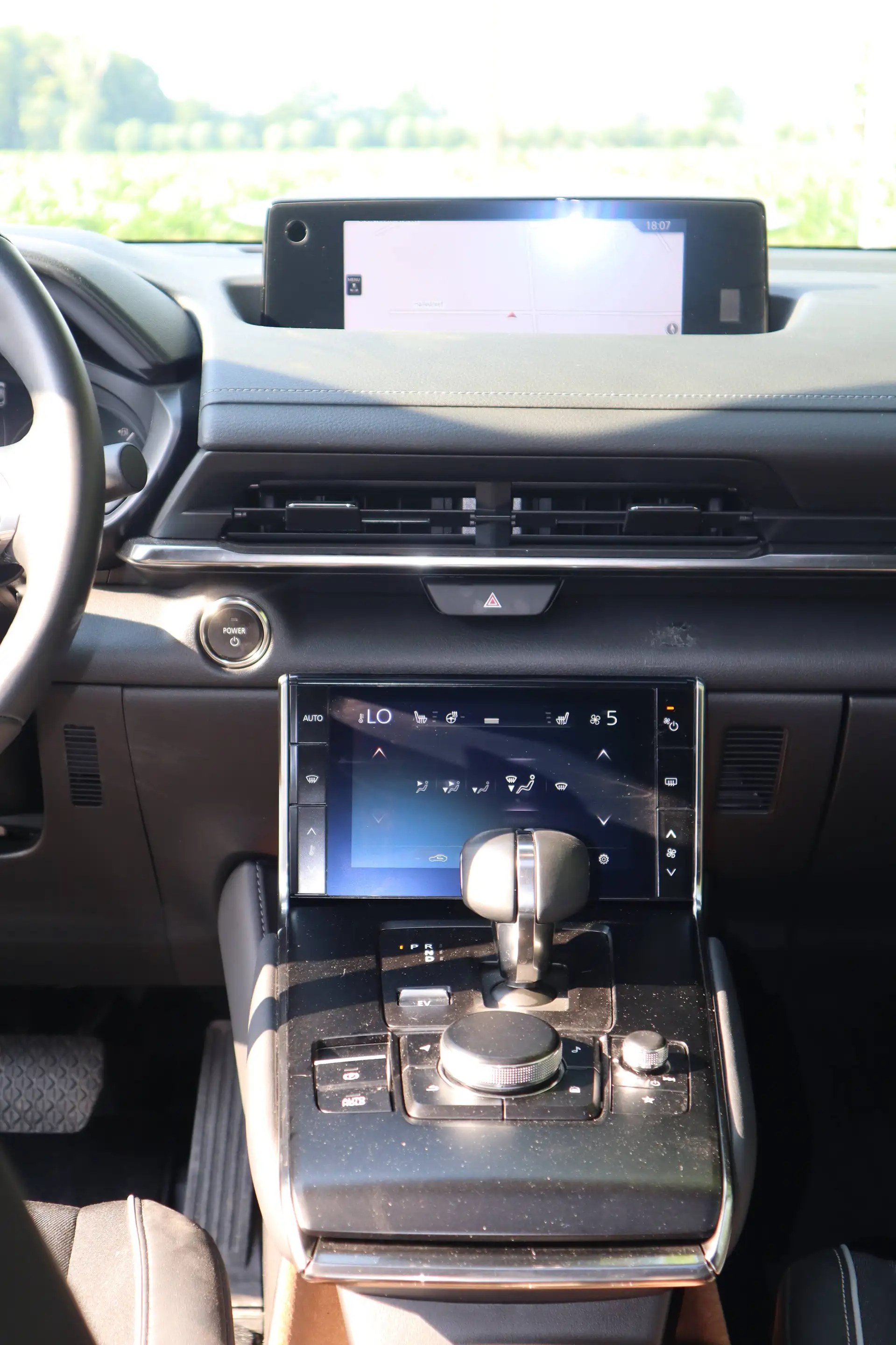 Mazda MX-30 MX-30 17.8 kWh e-SKYACTIV R-EV Makoto (125kW) — photo 12