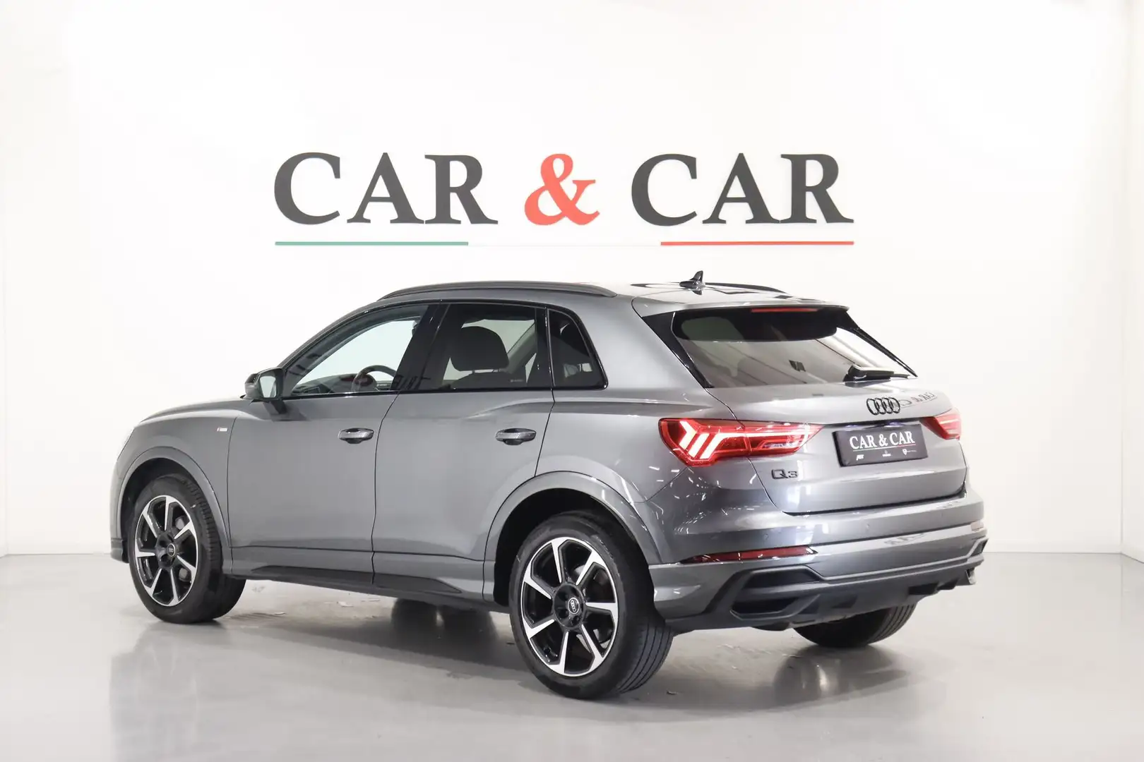 Audi Q3 35 TDI S Tronic - S Line Grigio - 2