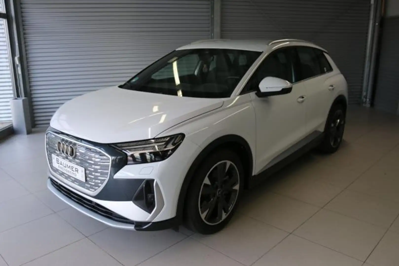 Audi Q4 e-tron S-Line 82 kWh AHK elektr.Sitze Navi LED Weiß - 2