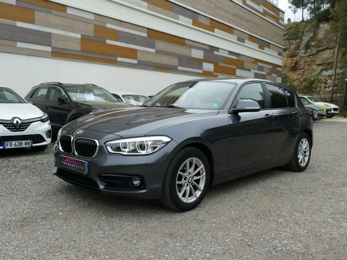 BMW 118 SERIE F20 LCI2 118 I 136 Ch BUSINESS BVA Gris - 1