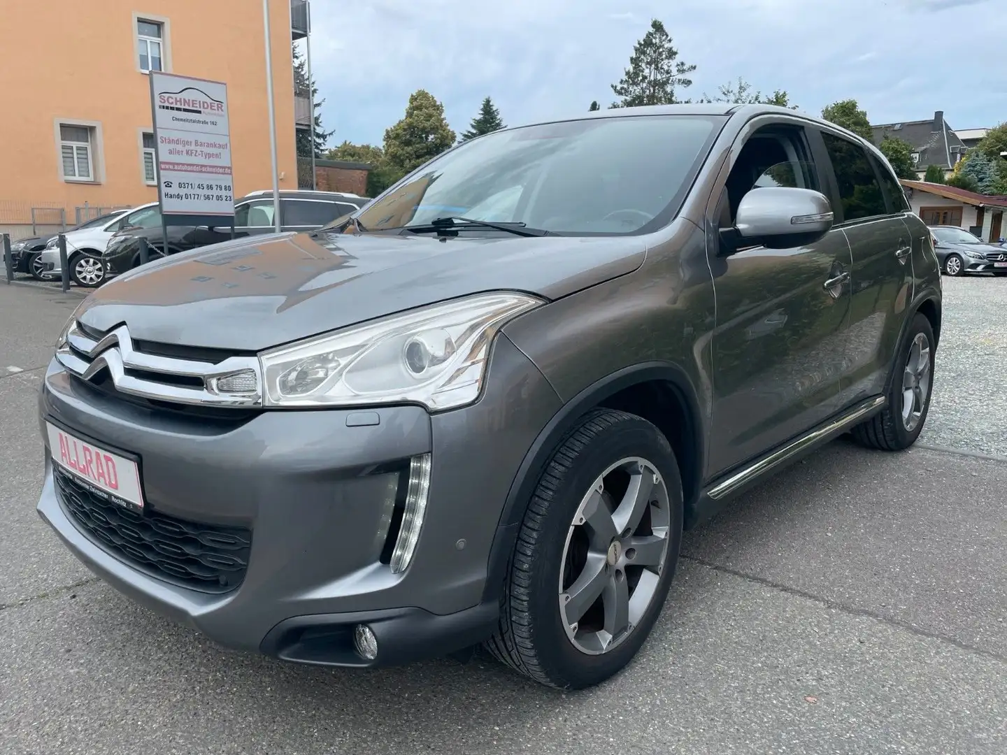 Citroen C4 Aircross e-HDi 150 Stop & Start 4WD Exclusive Grau - 2