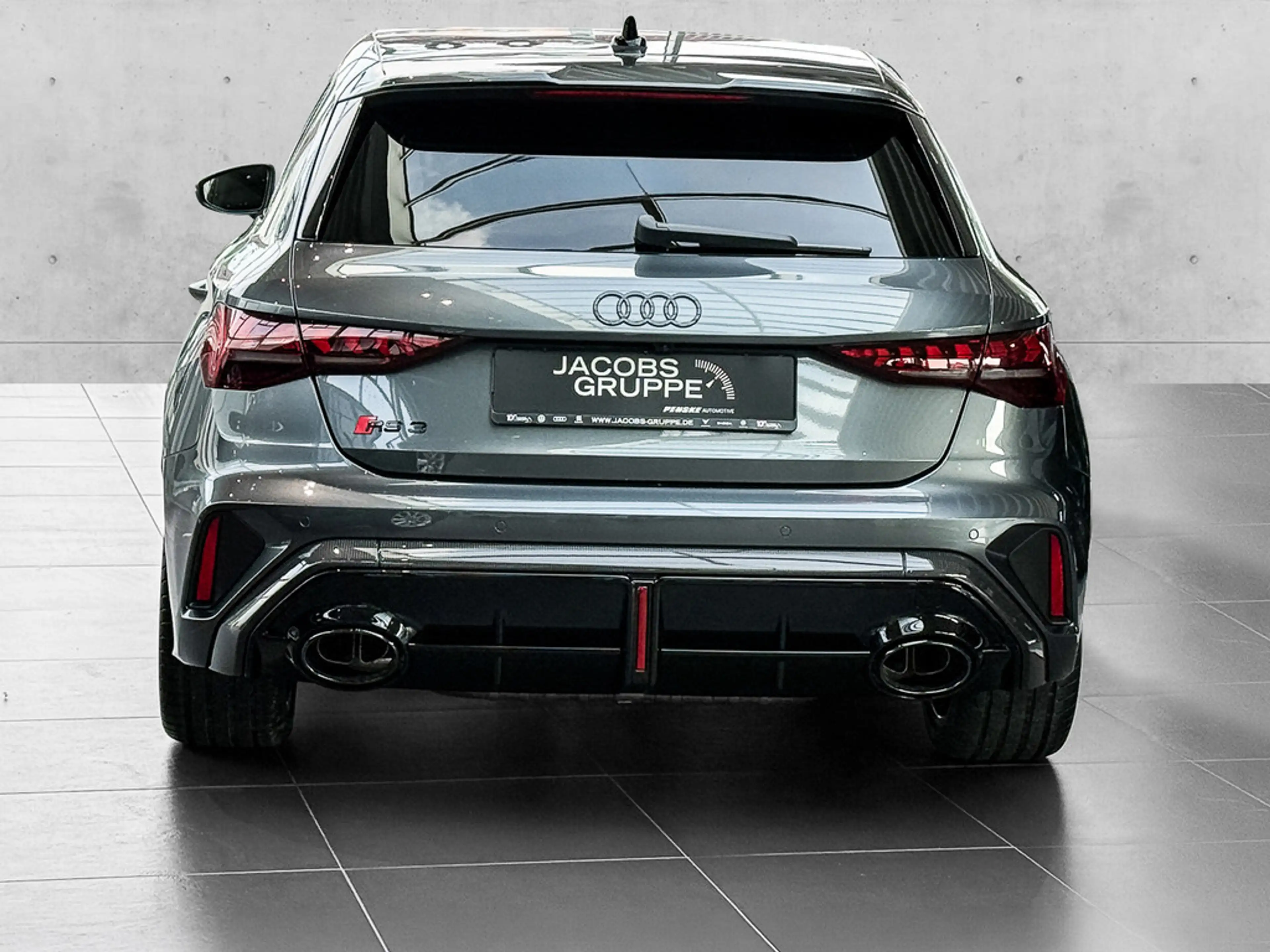 Audi RS3 — photo 5