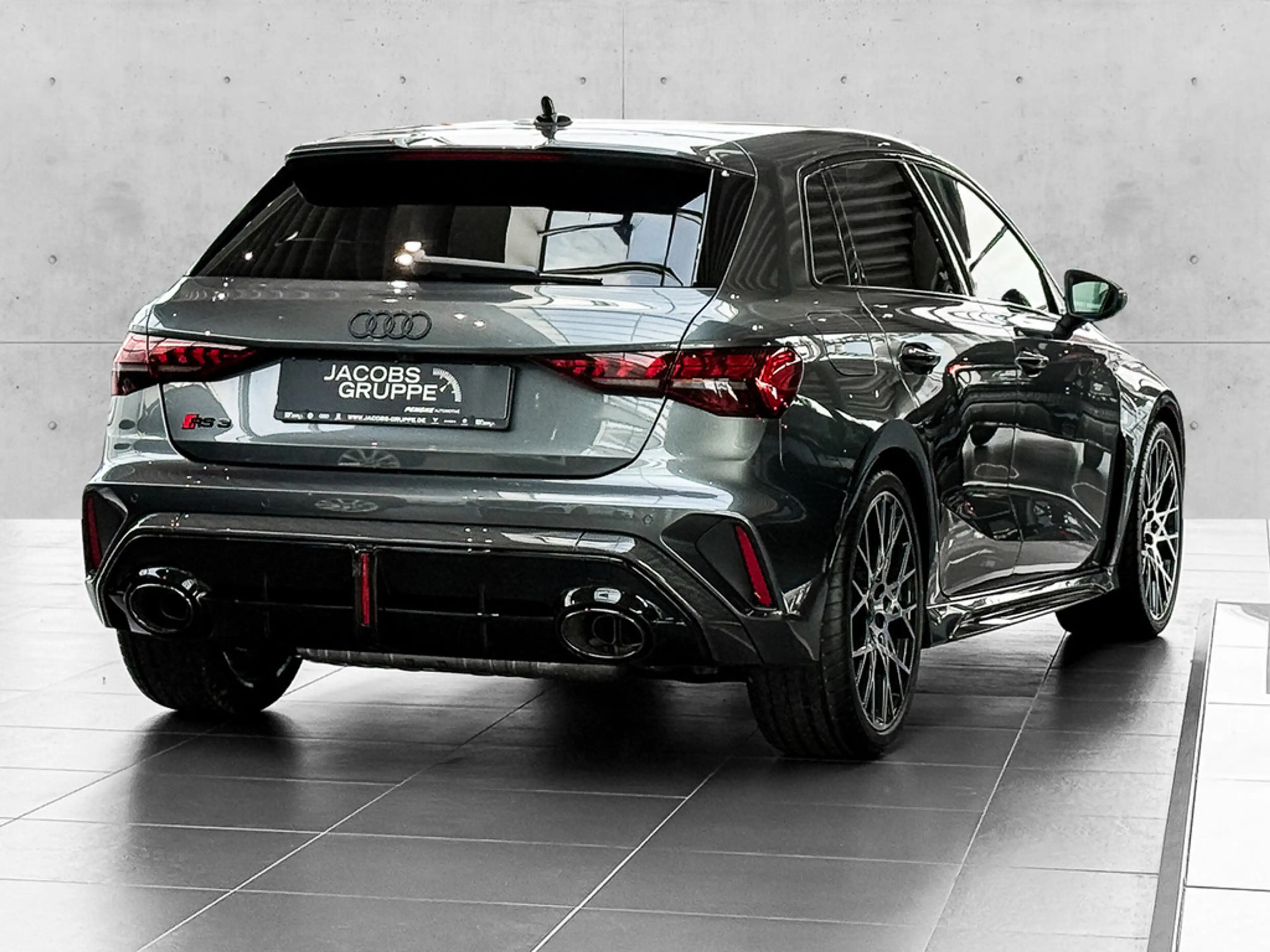 Audi RS3 — photo 3