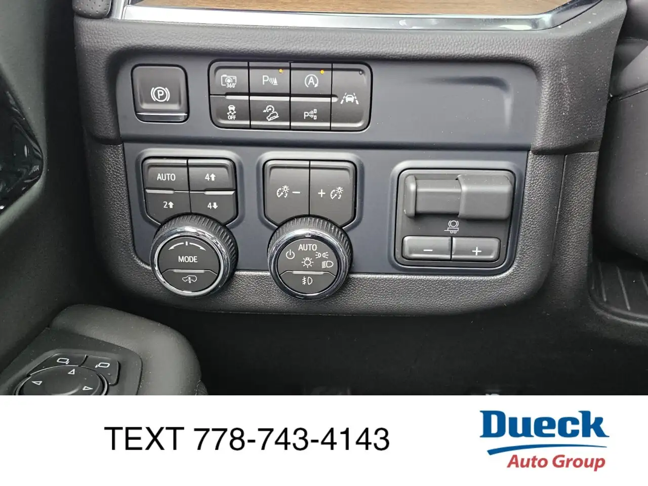 Chevrolet Tahoe photo Chevrolet Tahoe