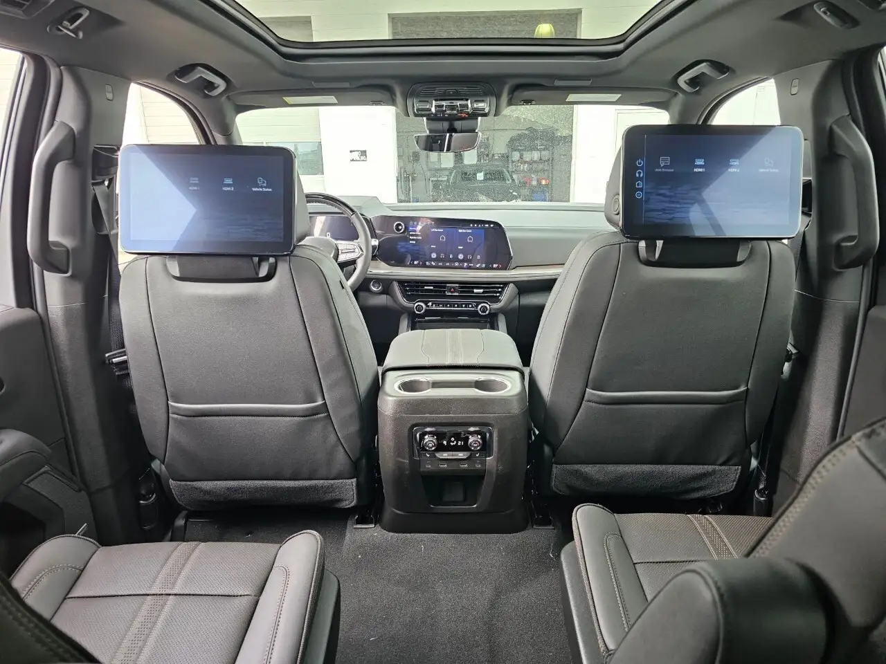 Chevrolet Tahoe снимка Chevrolet Tahoe