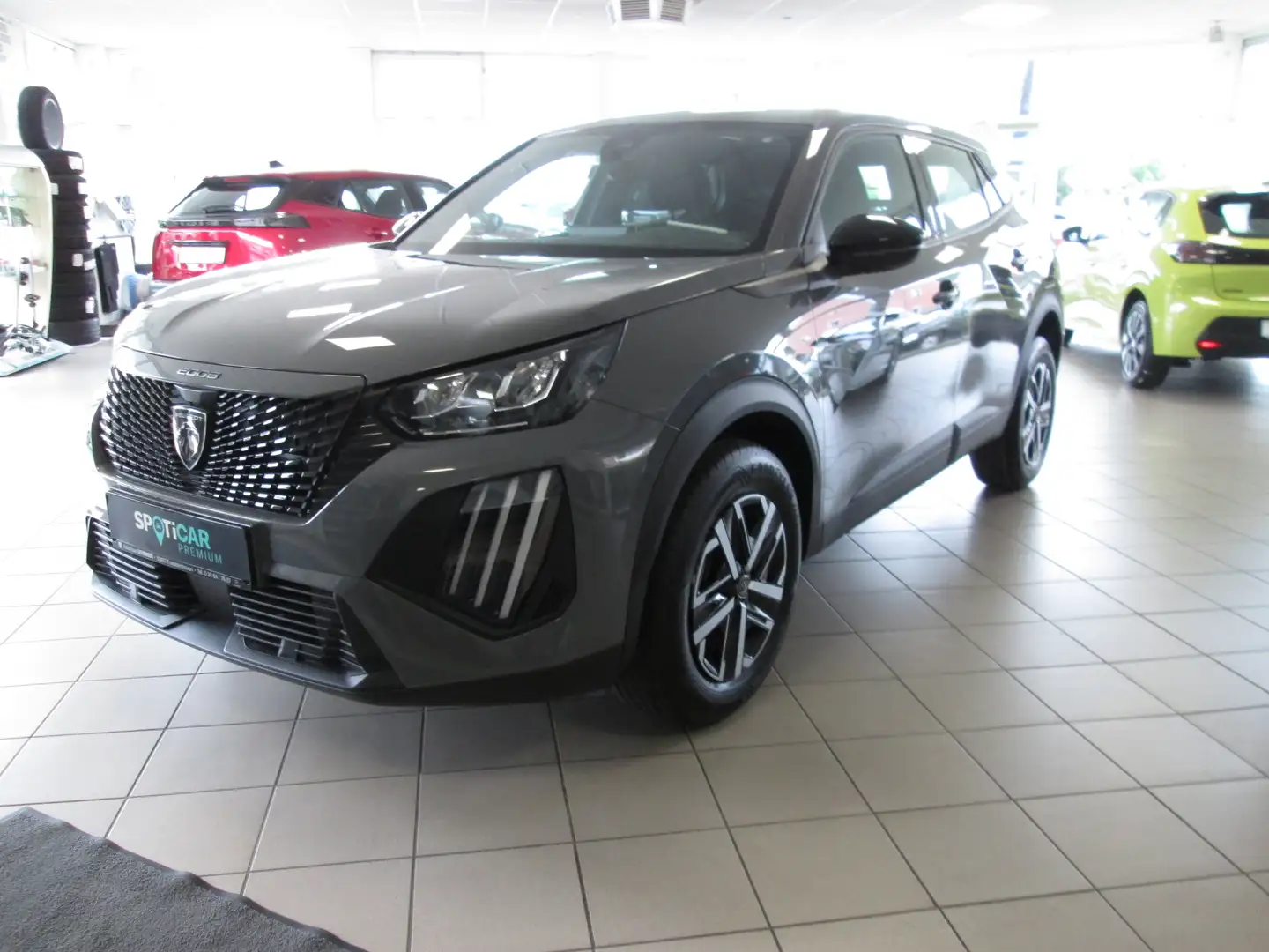 Peugeot 2008 Allure 130 PureTech EAT8 Gris - 1