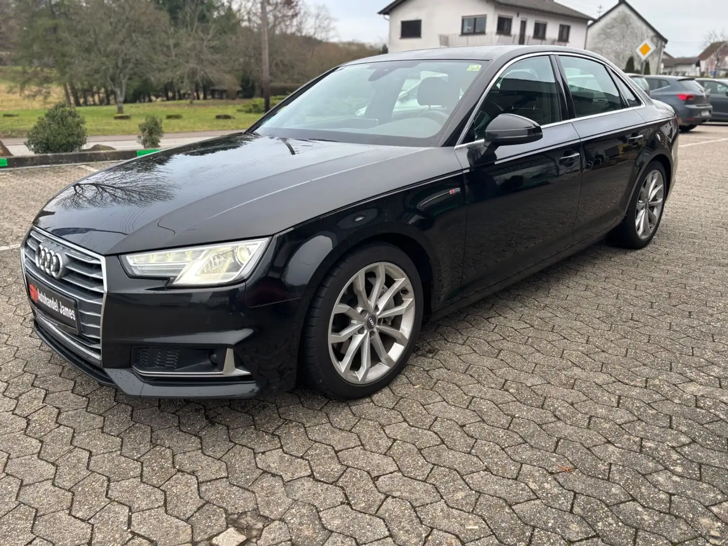 Audi A4 Lim. 40 TDI sport*S-LINE*BI XENON*1 HAND* Schwarz - 2
