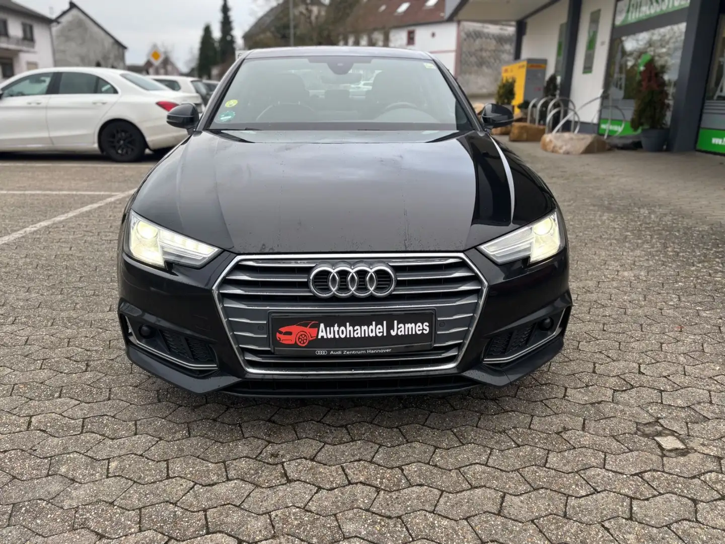 Audi A4 Lim. 40 TDI sport*S-LINE*BI XENON*1 HAND* Schwarz - 1