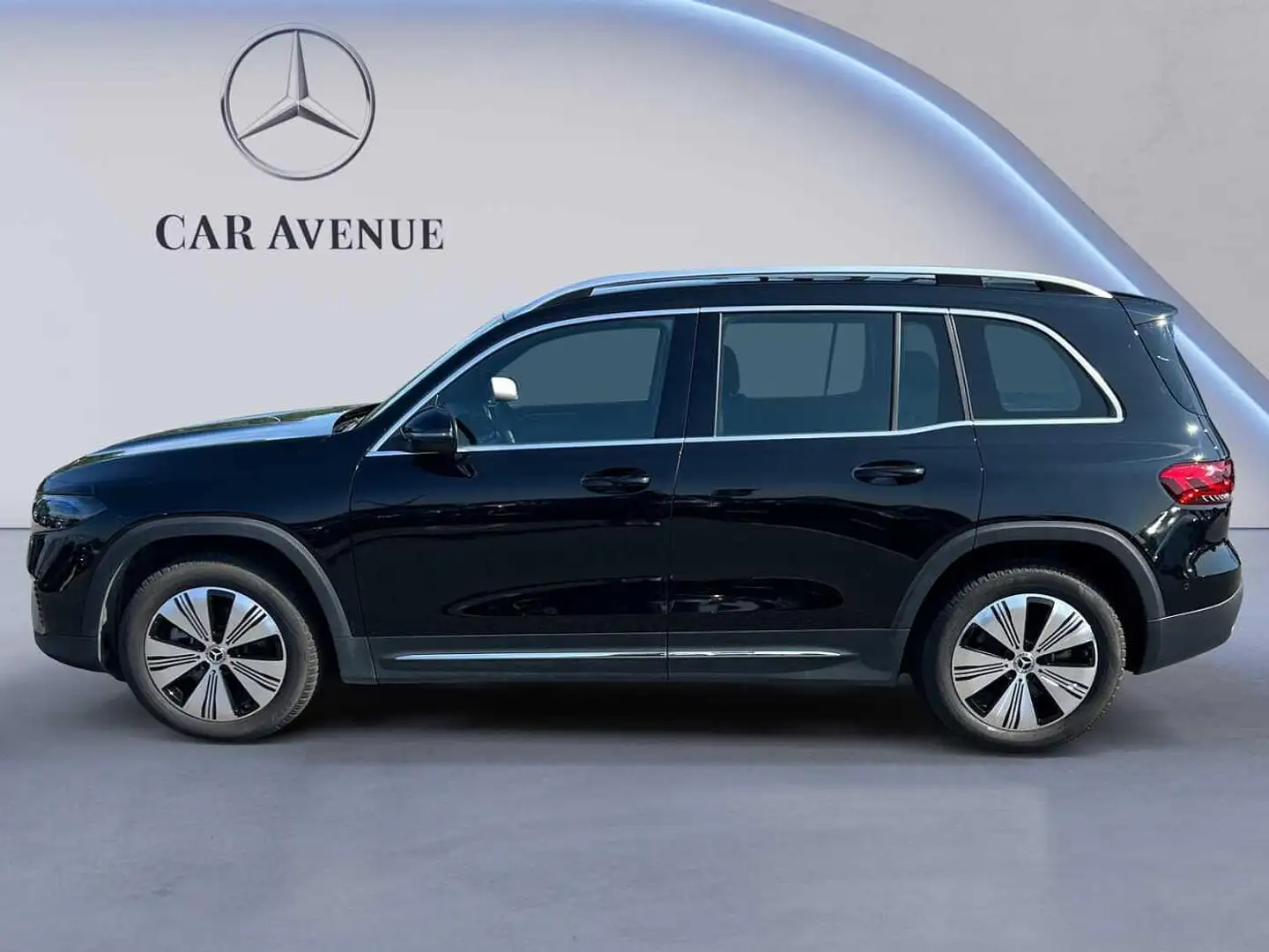 Mercedes-Benz EQB 250 Business Line *Garantie 5 ans* Zwart - 2