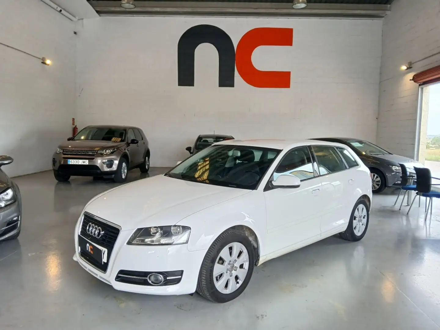 Audi A3 Sportback 1.6TDI Ambiente Blanco - 1