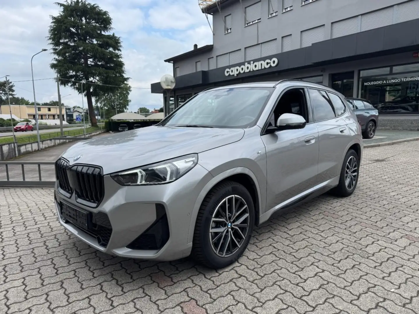 BMW X1 sDrive 20i Msport+SEDILI ELETTRICI+GANCIO TRAINO Gris - 1