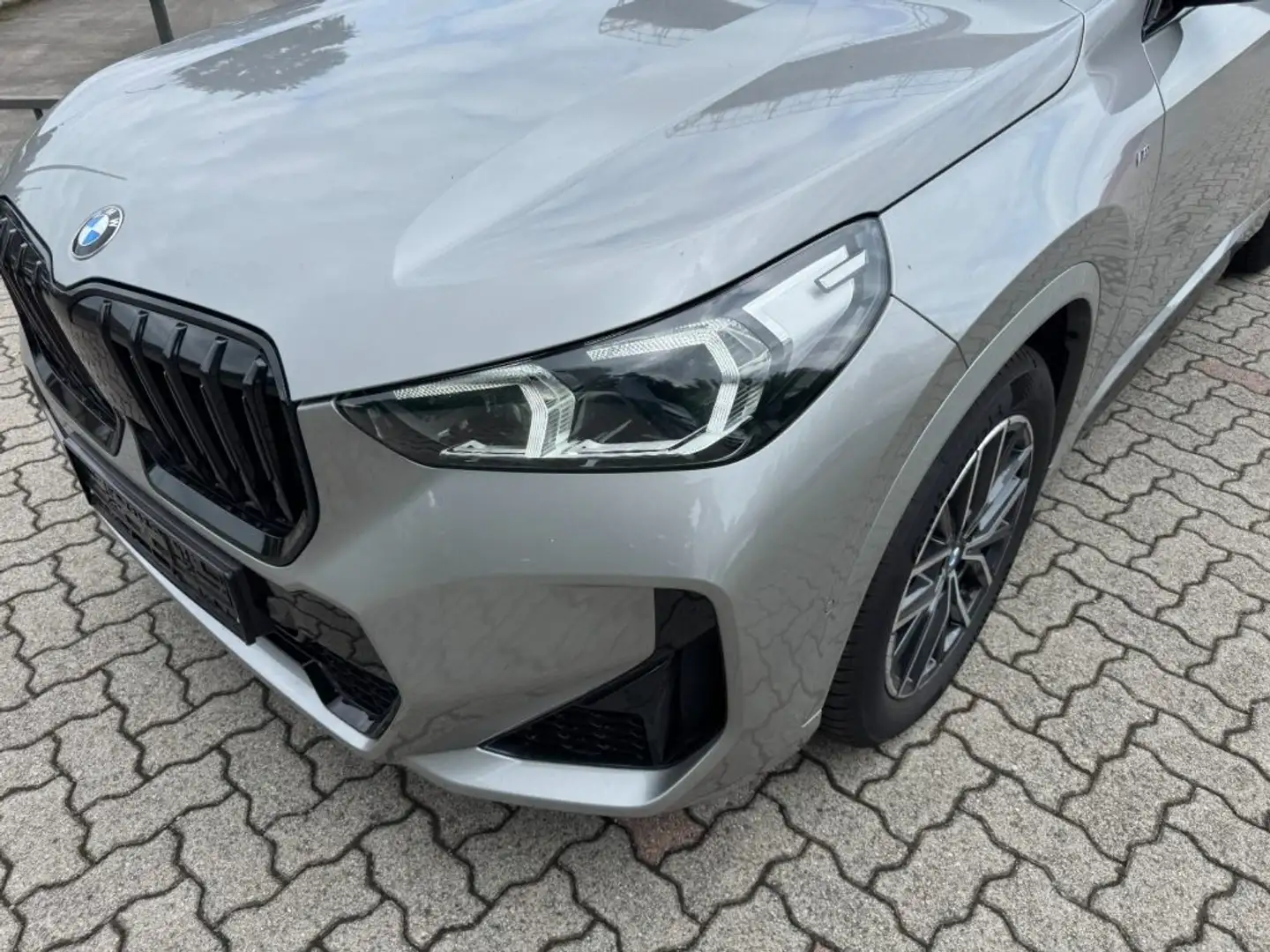 BMW X1 sDrive 20i Msport+SEDILI ELETTRICI+GANCIO TRAINO Gris - 2